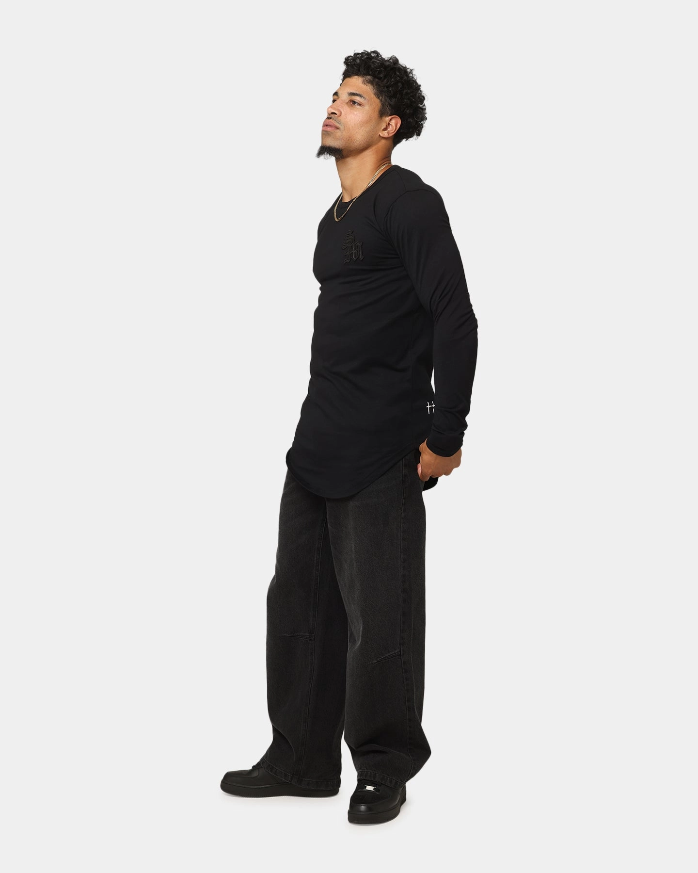 Saint Morta Gothic Monogram El Duplo Long Sleeve T-Shirt Black Active Trend Chic Cut