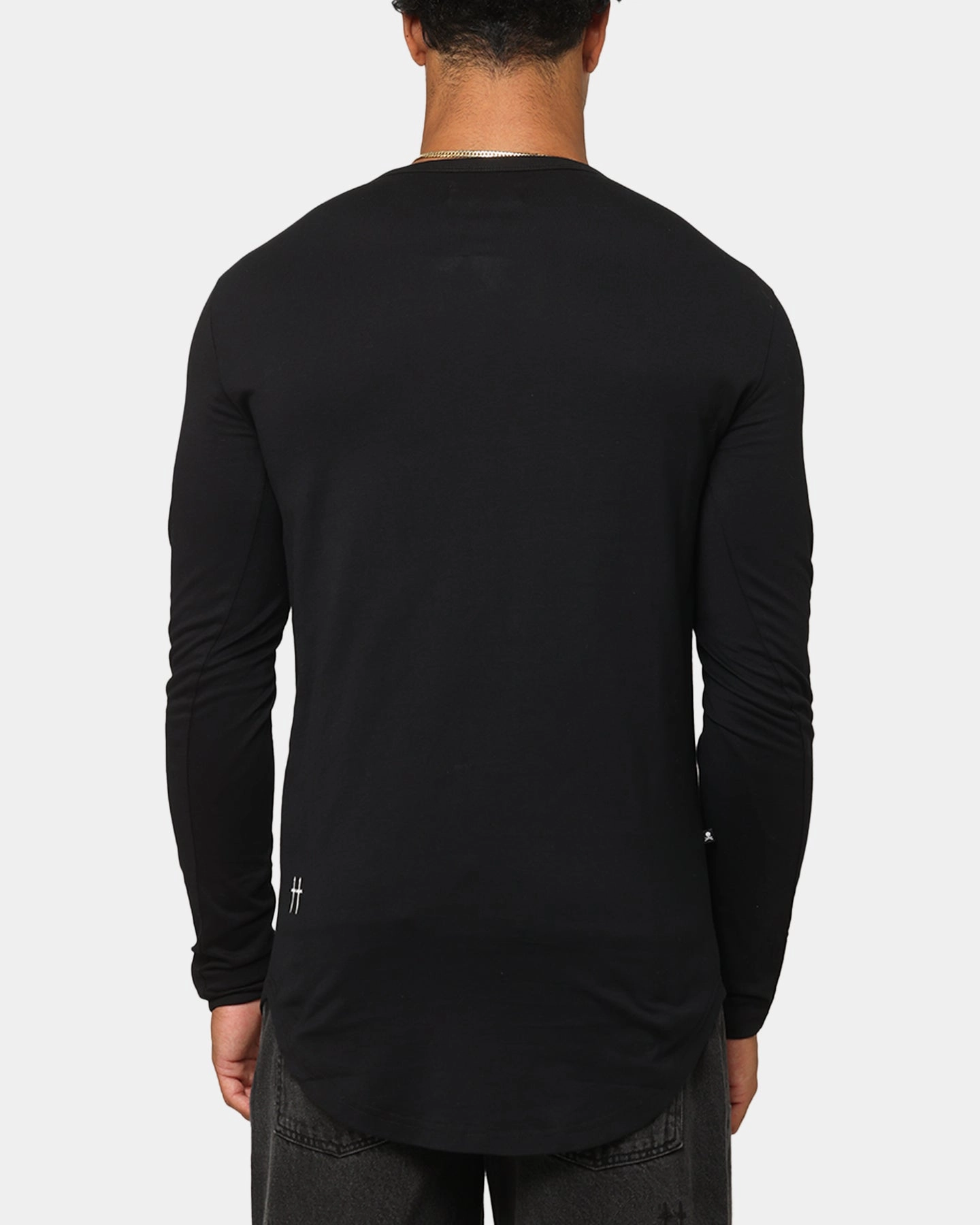 Saint Morta Gothic Monogram El Duplo Long Sleeve T-Shirt Black Easy Comfort Street Trend Look