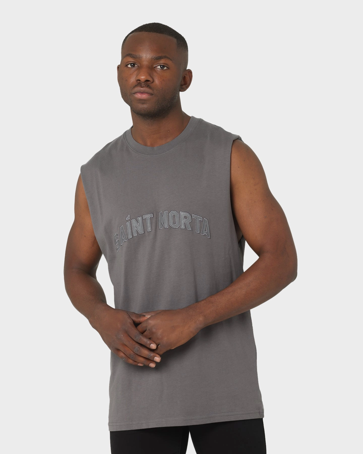 Stylish and Cozy Flattering Fit Saint Morta Kingdom Retro Muscle T-Shirt Off Dark Grey