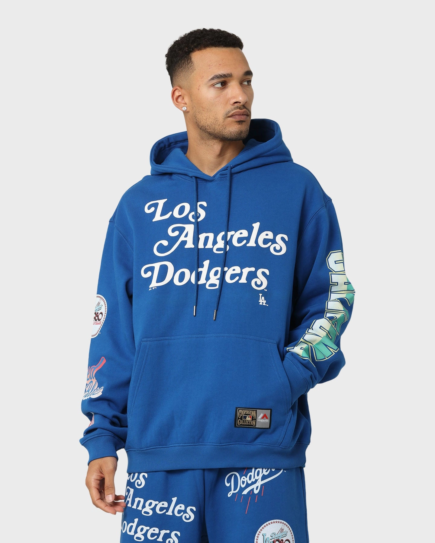 Free Motion Design Praise Majestic Athletic Los Angeles Dodgers Puff Print Patch Hoodie Royal