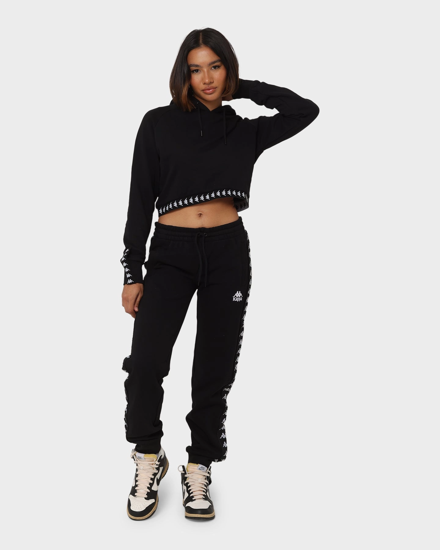 Universal Size Adaptation Philanthropy Kappa Women's 222 Banda Vanity Jacket Black/White