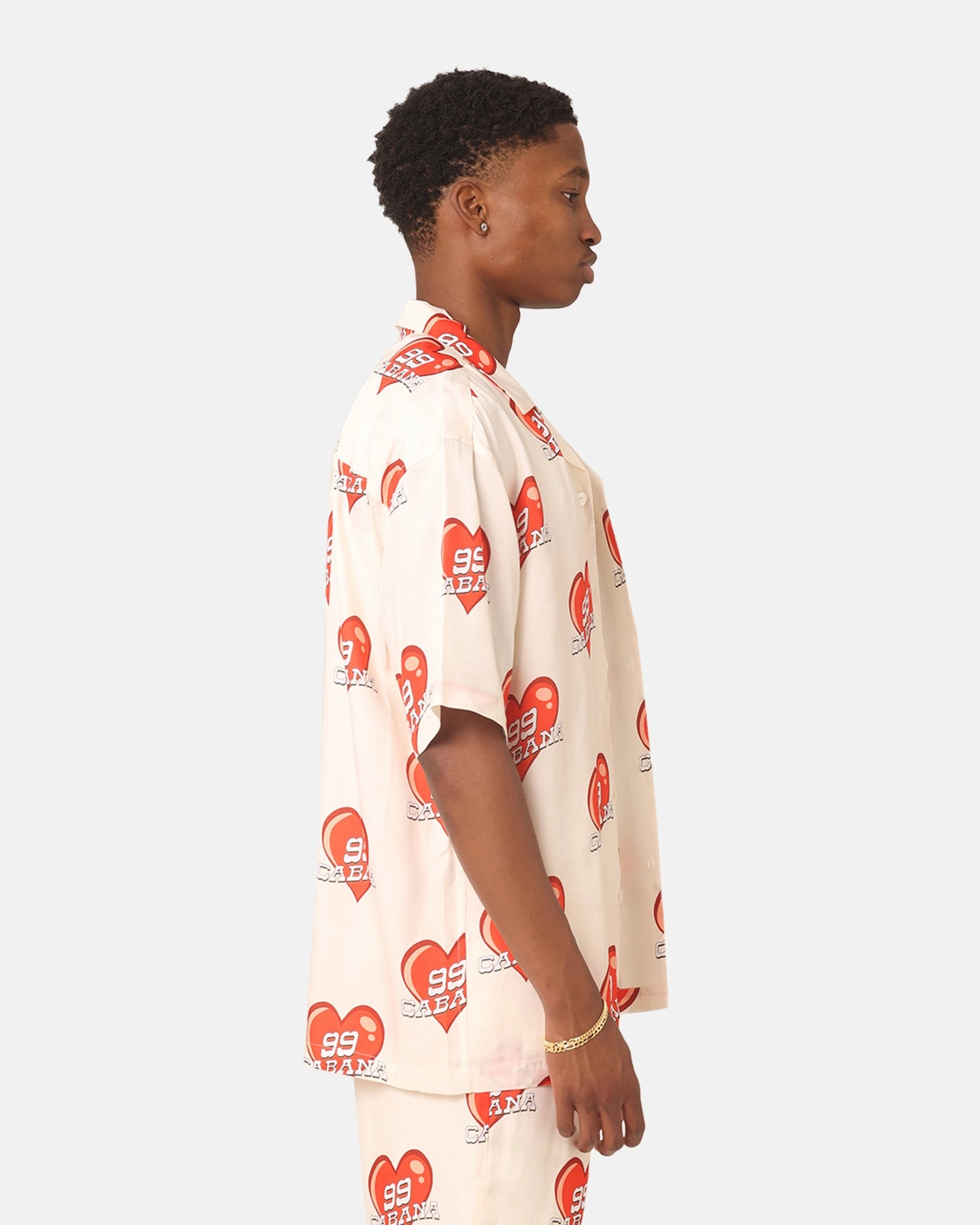 99 Cabana Roaming Hearts Short Sleeve Button Up Shirt Off White/Red Polished Style Casual Friday