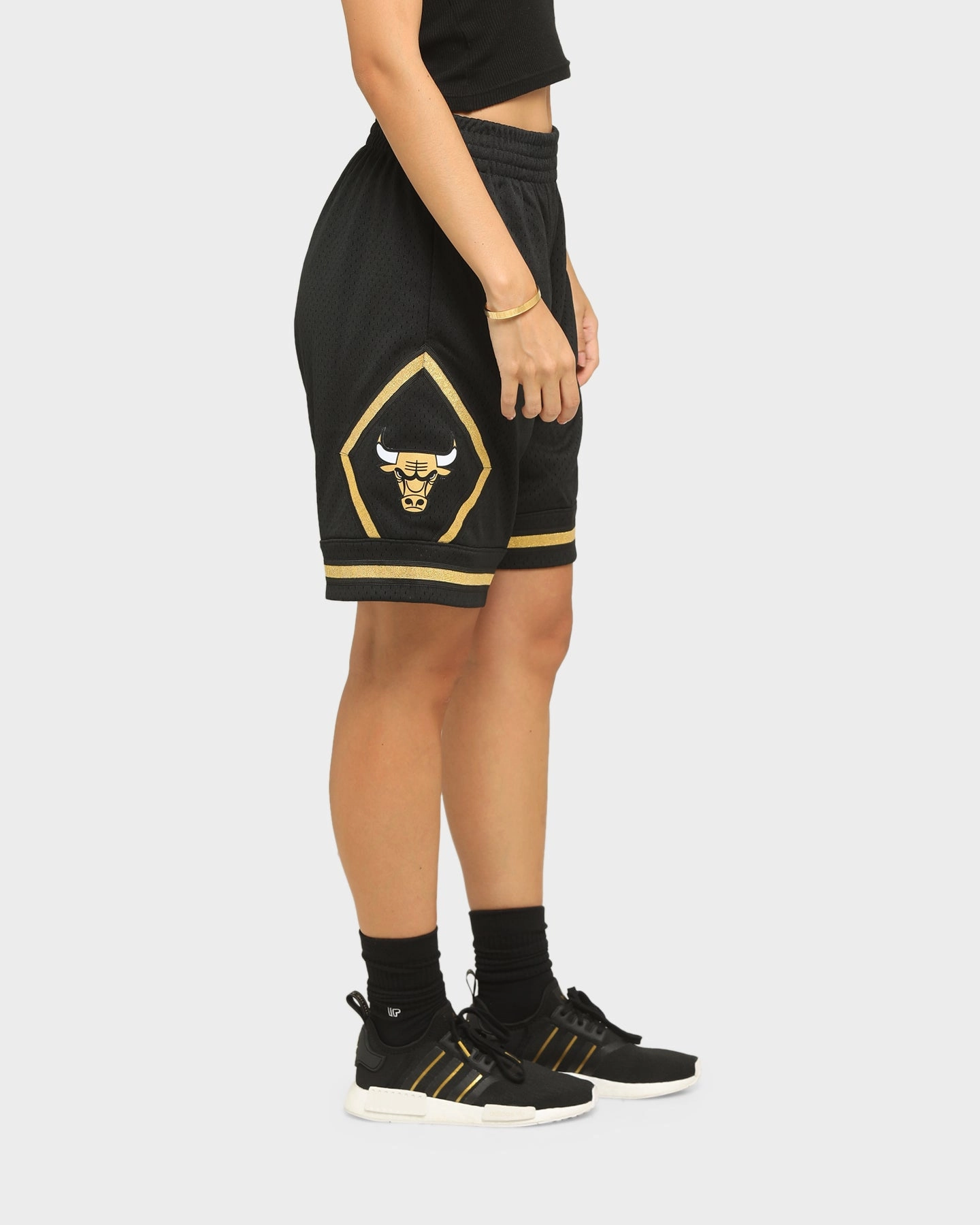 Mitchell & Ness Men's Chicago Bulls HWC Swingman Short Black/Gold Waterproof Feature Hiking shorts