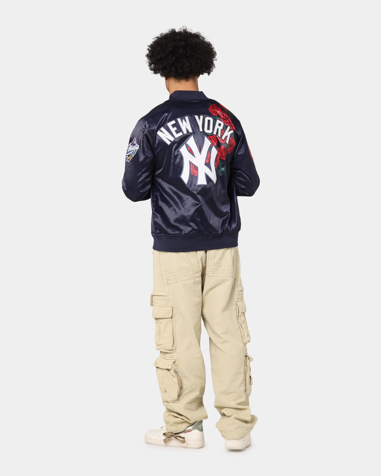 Pro Standard New York Yankees Roses Satin Jacket Navy Emblem