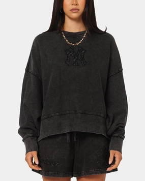 Pro Standard Women's New York Yankees Washed Crystaline Crewneck Washed Black Winter Must-Have Knit Classic Fit