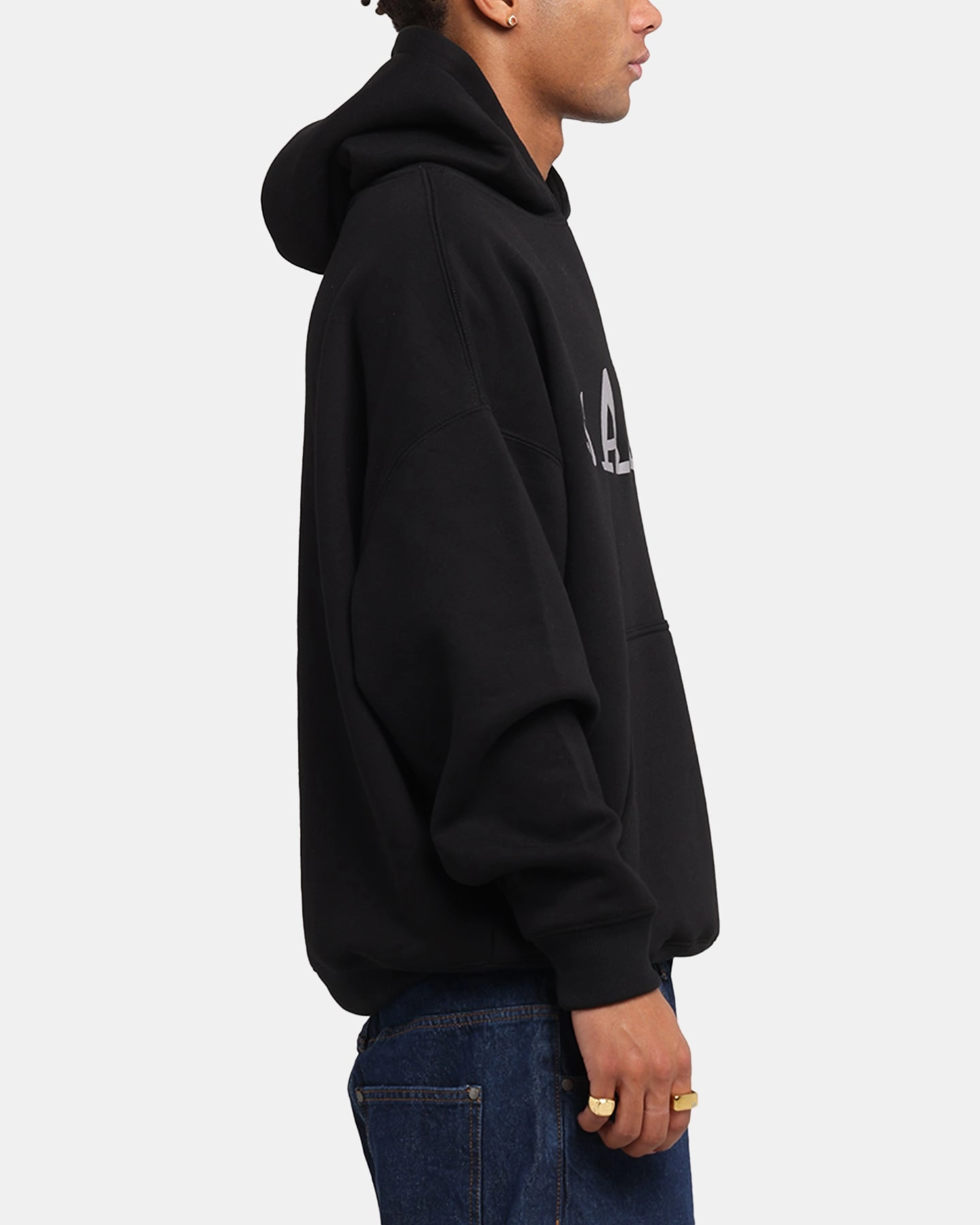 Saint Morta Vision Boxy Hoodie Black Street Look Wear Yoke Back Design