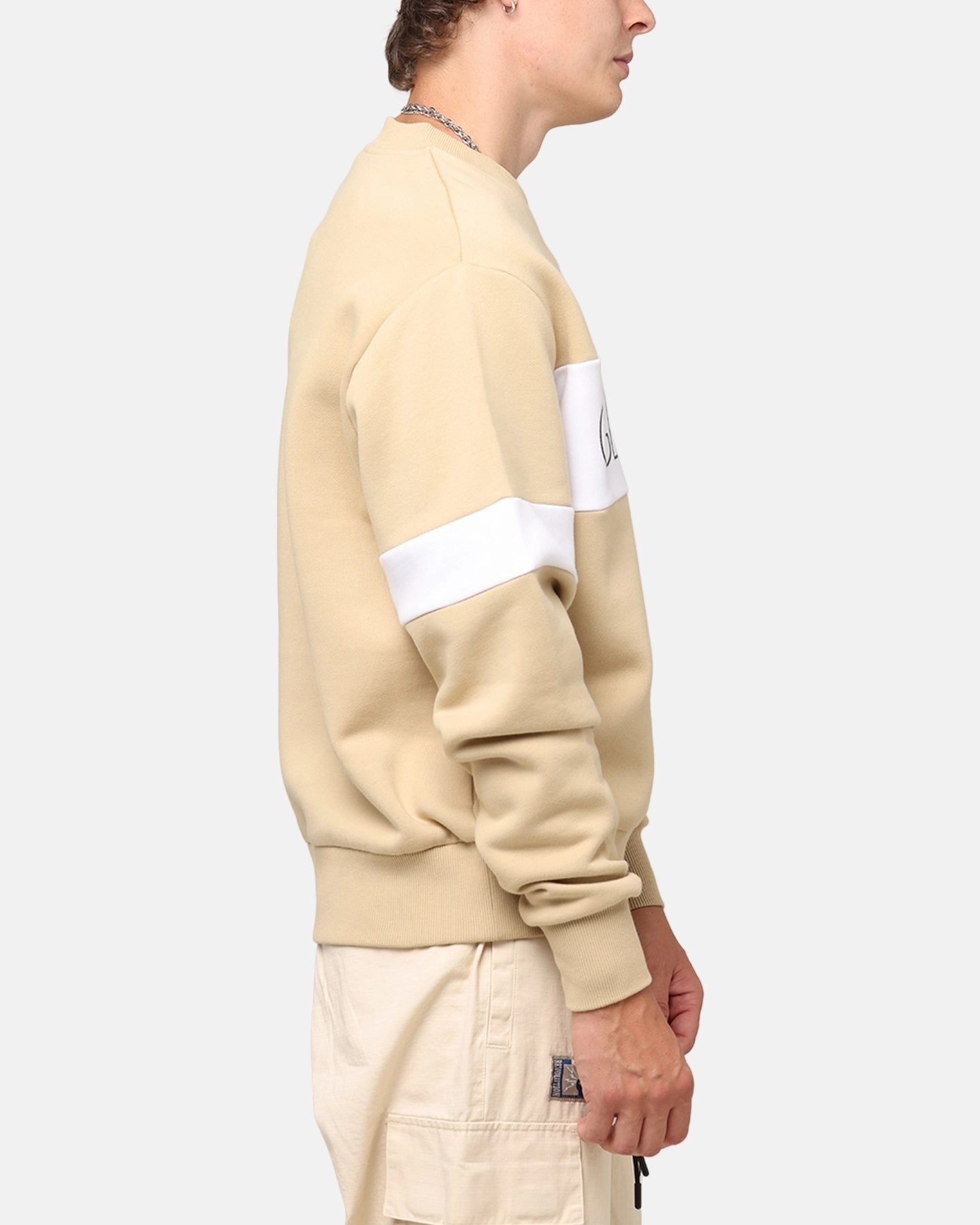 Carre Bars Crewneck Stone/White Fashion Statement Winter Ready Wear