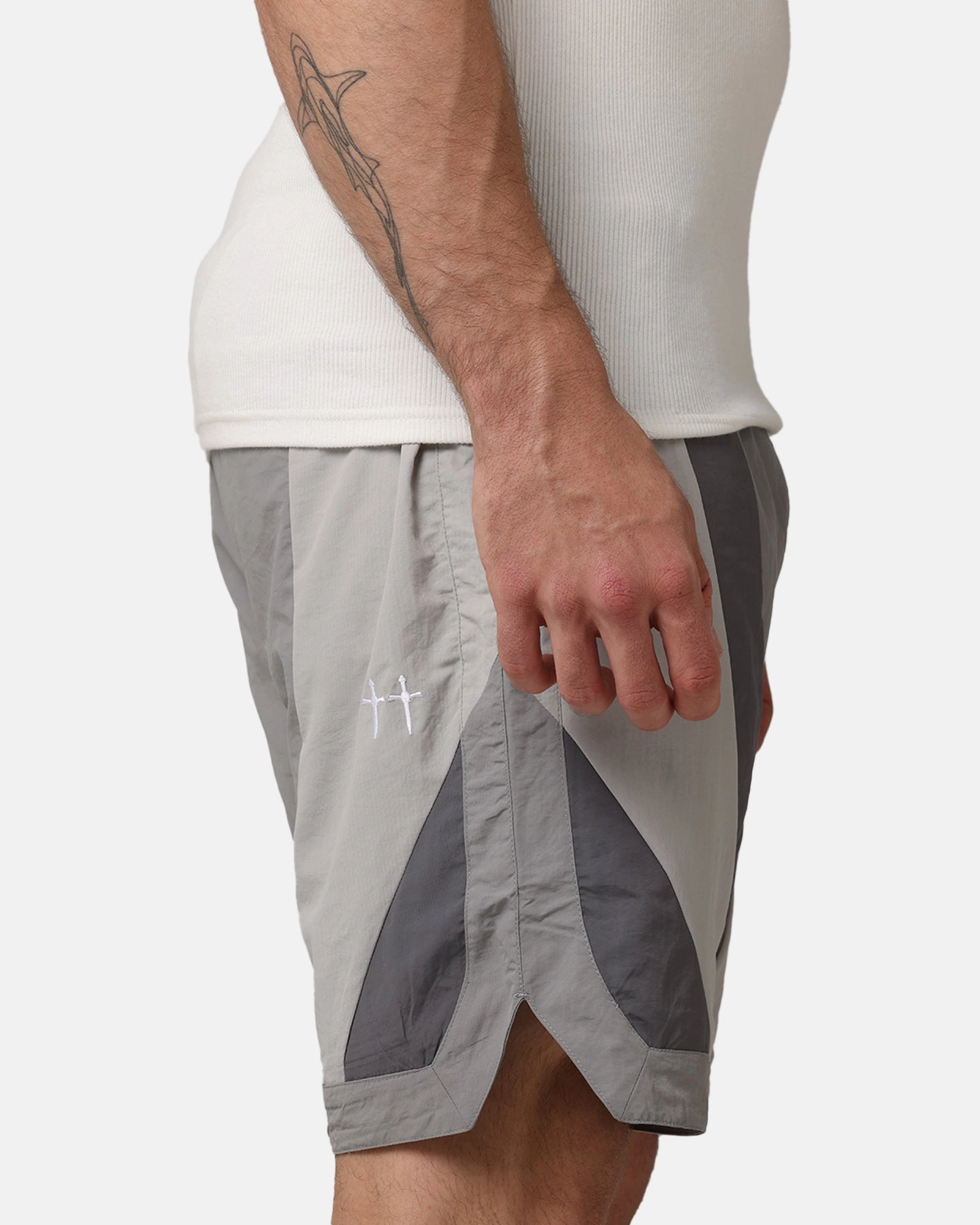 souvenir choice vacation look Saint Morta Holy Grail Nylon Shorts Grey