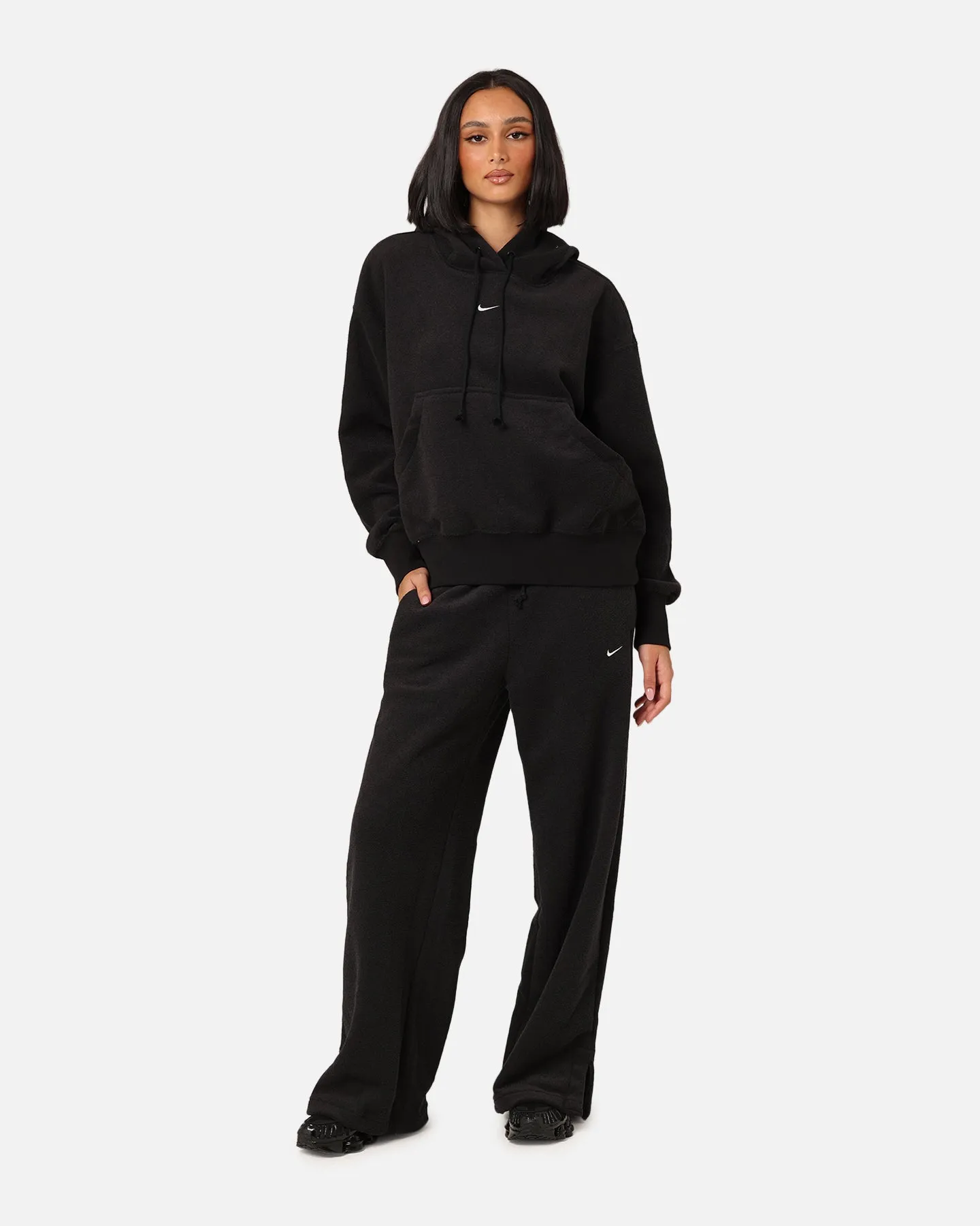 Nike Women's Sportswear Phoenix Plush Oversized Cosy Fleece Hoodie Black/Sail complementary item
