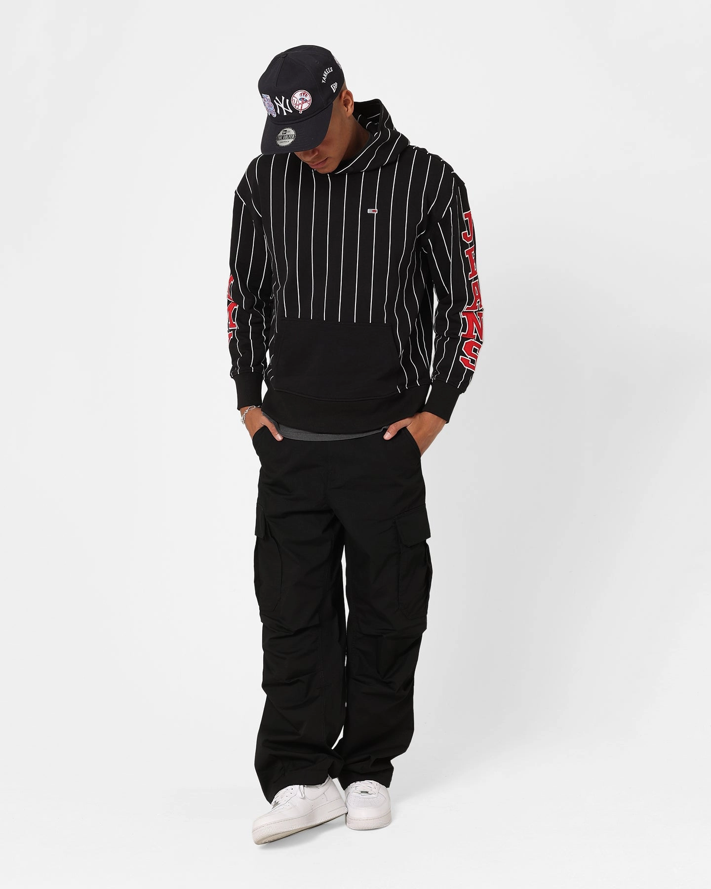 Conquer Tommy Jeans Relaxed Pinstripe Hoodie Classic Black