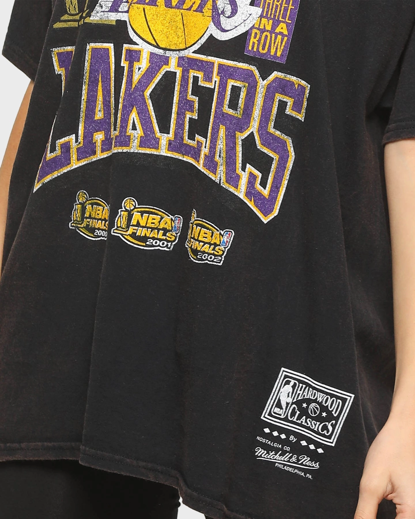 Comfy Essentials Durable Material Mitchell & Ness Lakers Vintage Champs Short-Sleeve T-Shirt Black