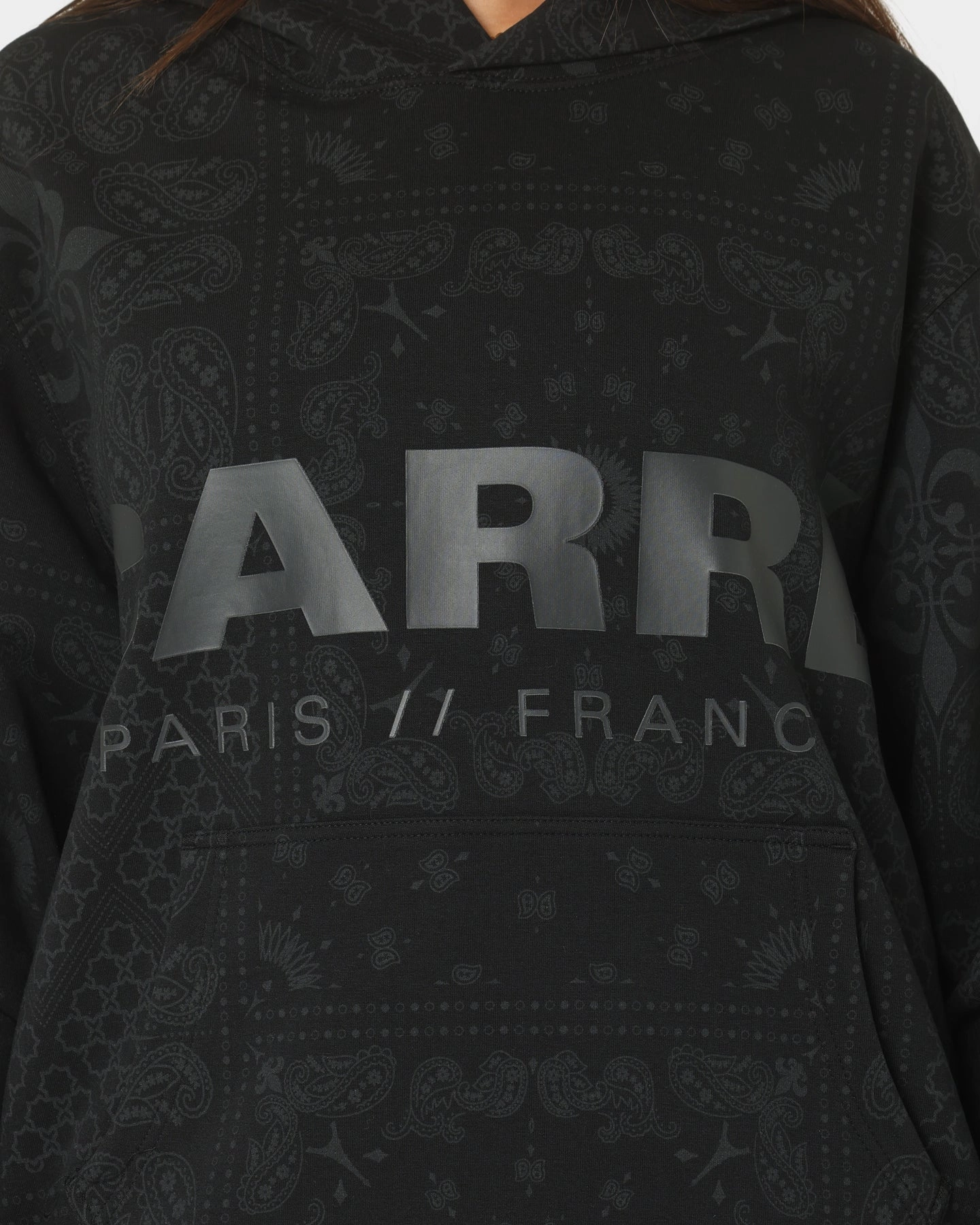 Carre Bandana Ultra Motion Hoodie Black suitable for land sports