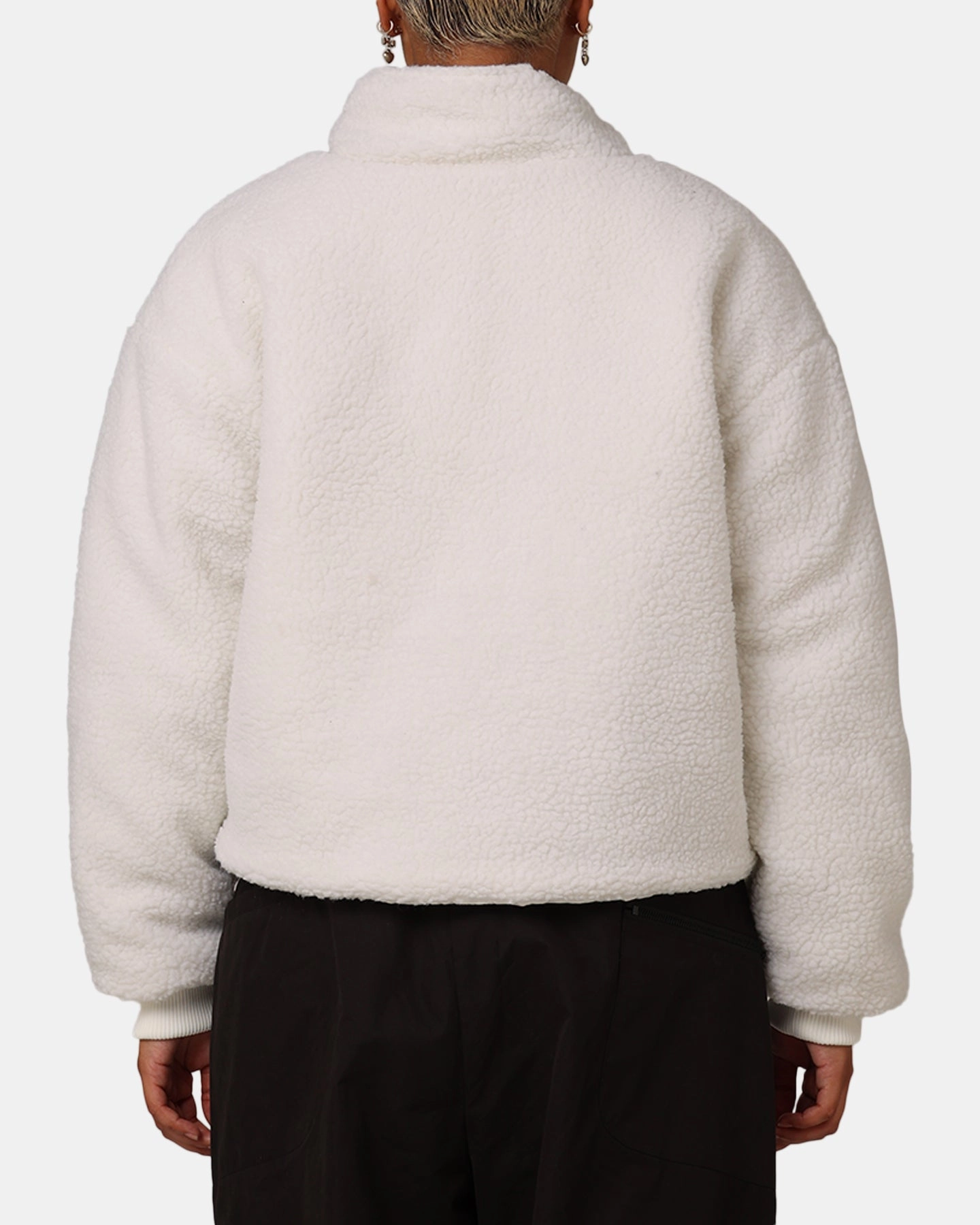 St??ssy Women's Graffiti Cropped Puffer Jacket White Passion Camping Trip