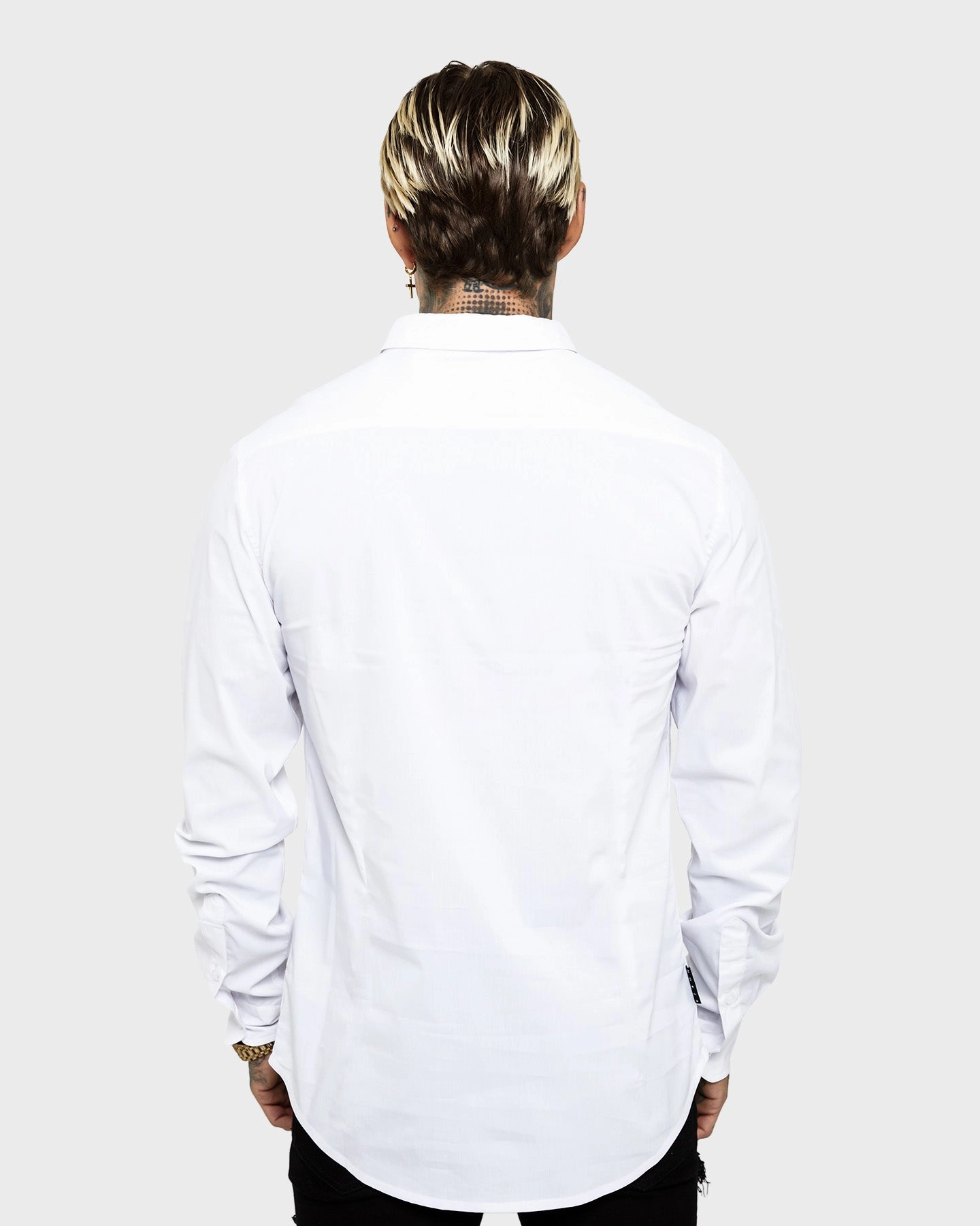 Saint Morta Alpha Horoma Slim Fit Shirt White Adjustable Cuffs Cooling Core Technology