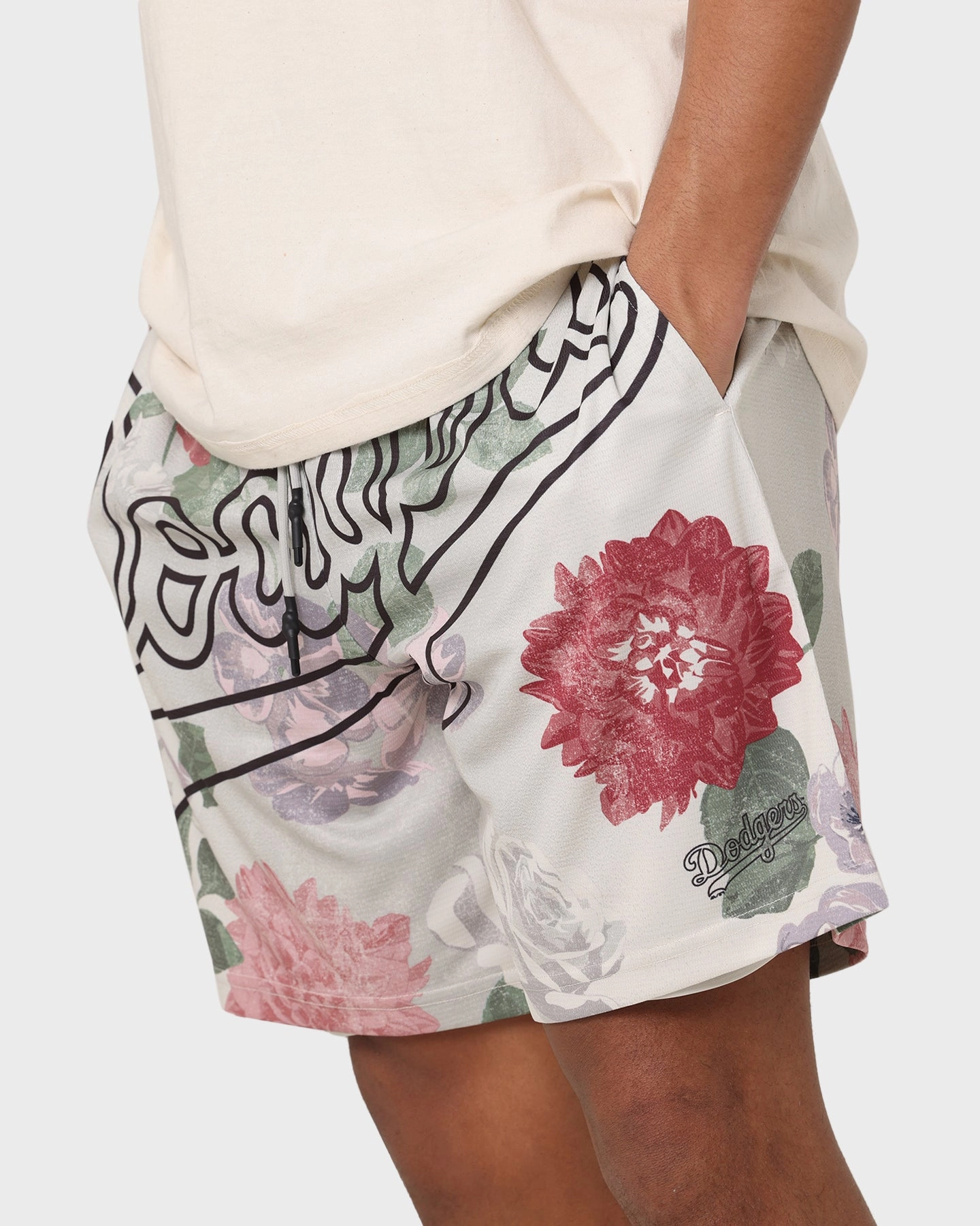 Wind Resistant Material Summer Mood Majestic Athletic Los Angeles Dodgers Digi Floral Camo Shorts Vintage White