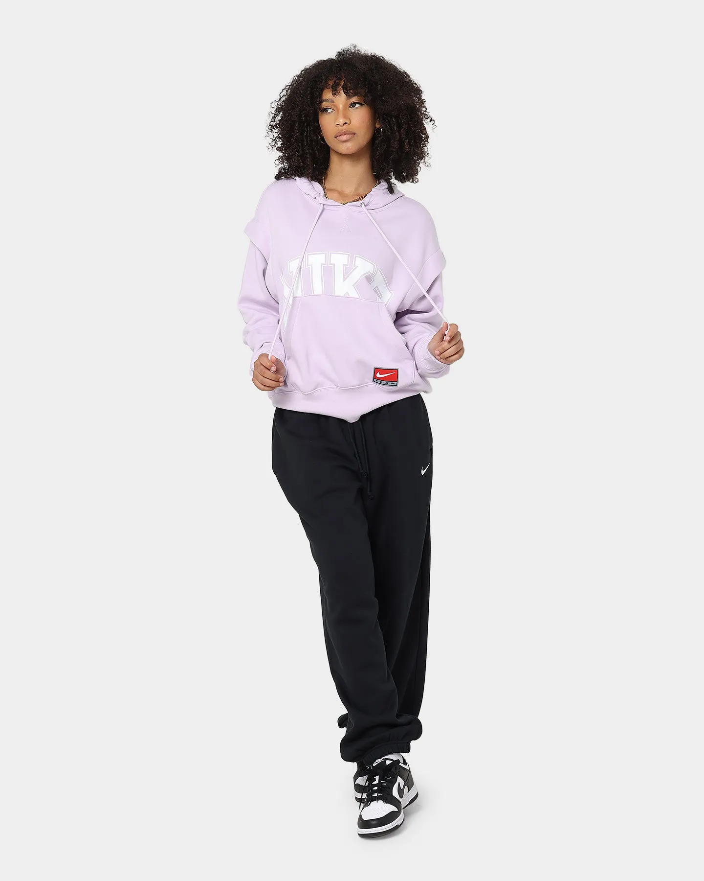 Nike Women's Sportswear Team Nike Fleece Hoodie Doll/White Shampoo