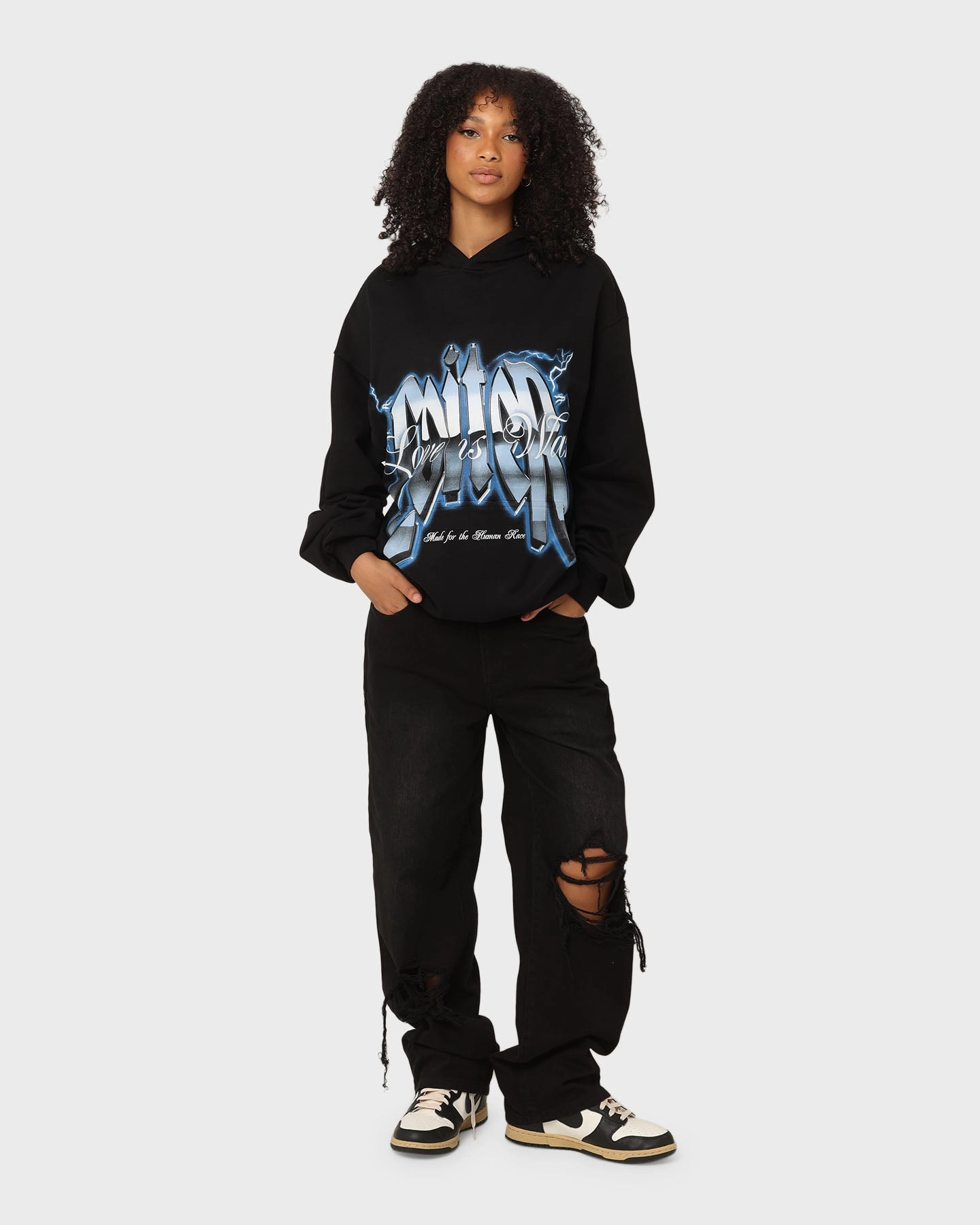 suitable for individual sports Loiter Love Is War Hoodie Black