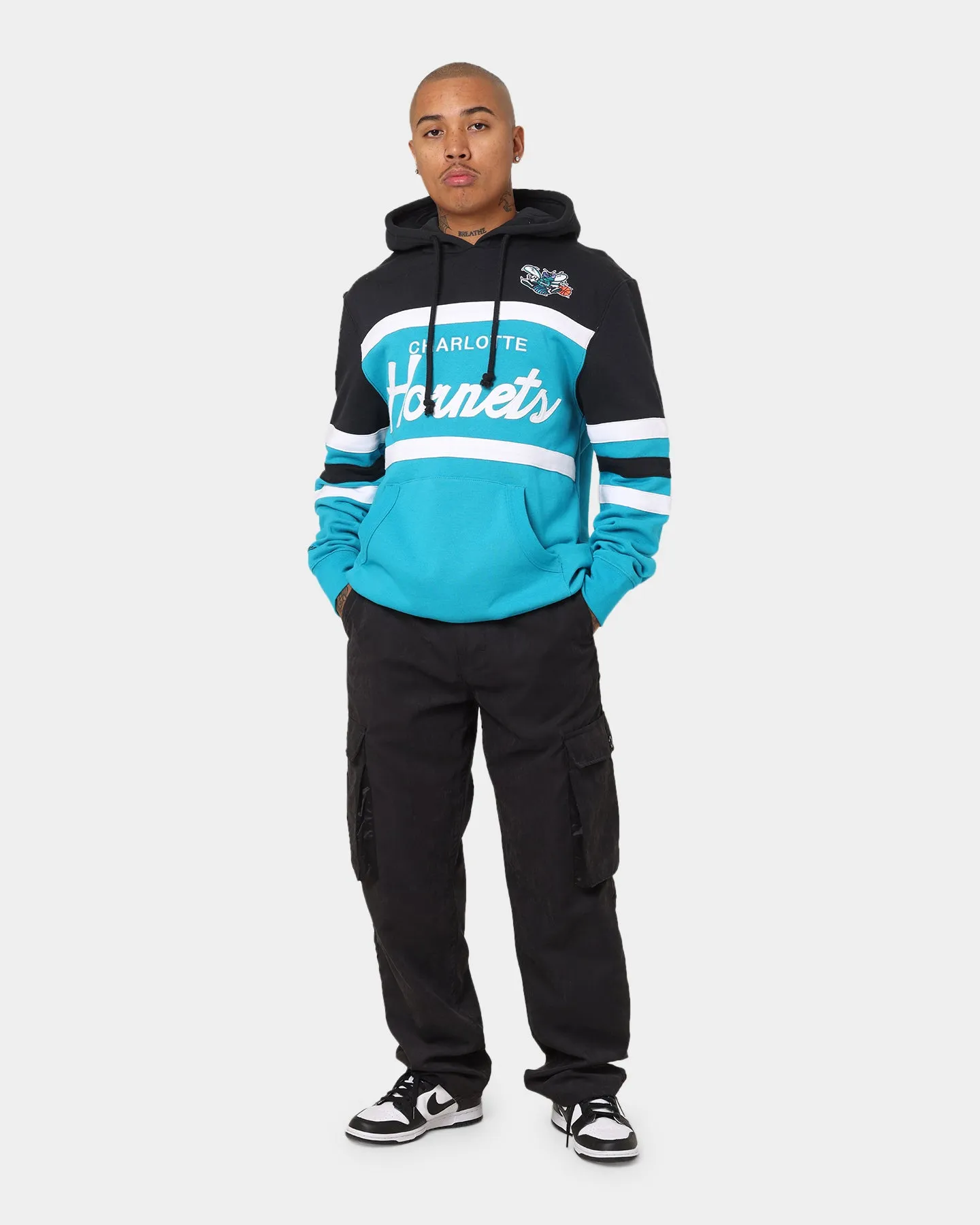 Mitchell & Ness Charlotte Hornets Head Coach Hoodie Teal Supply Simple Layer