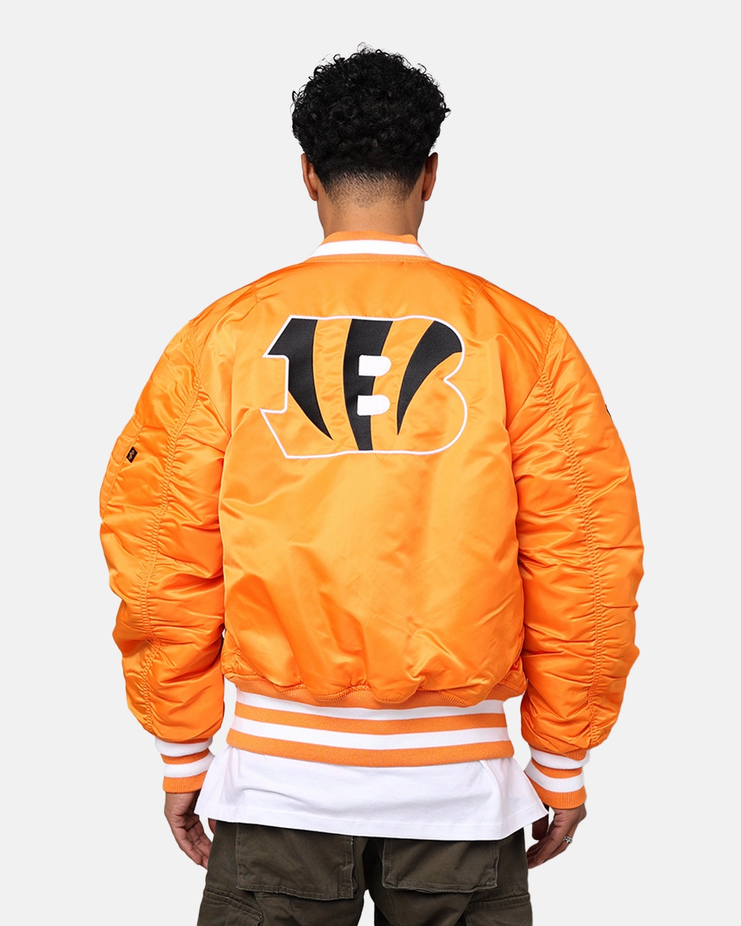 New Era X Alpha Series X NFL Cincinnati Bengals MA-1 Bomber Jacket Orange/Black SlitPockets