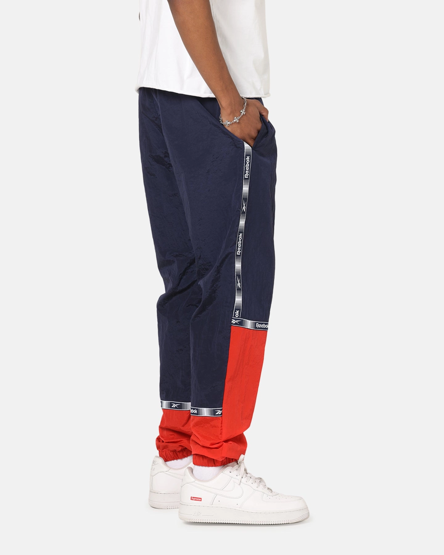Tear Resistant Fabric BreathableMeshLining Reebok Colour Block Joggers Navy/Red