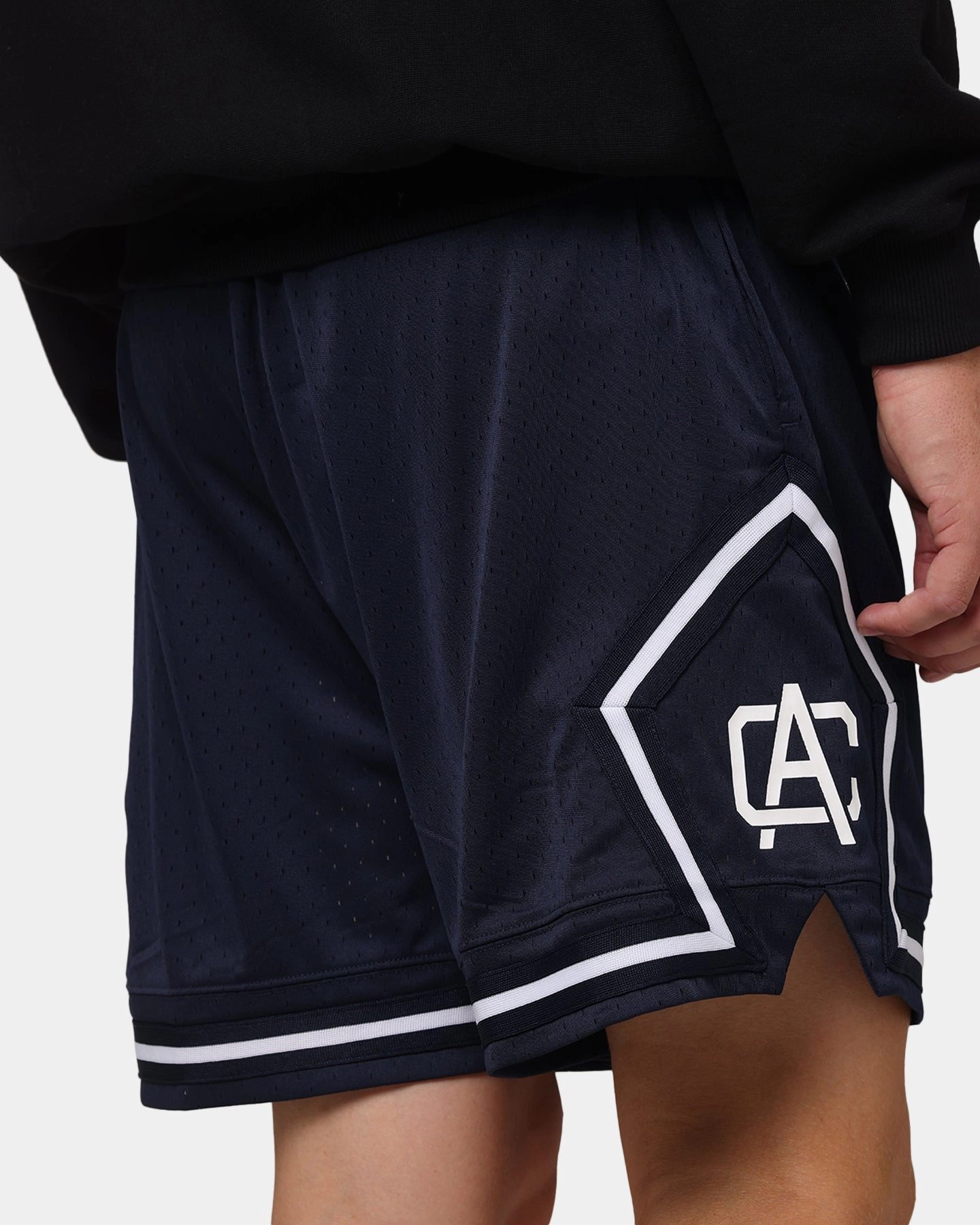 Carre Fold Mesh Basketball Shorts Navy/White clean look