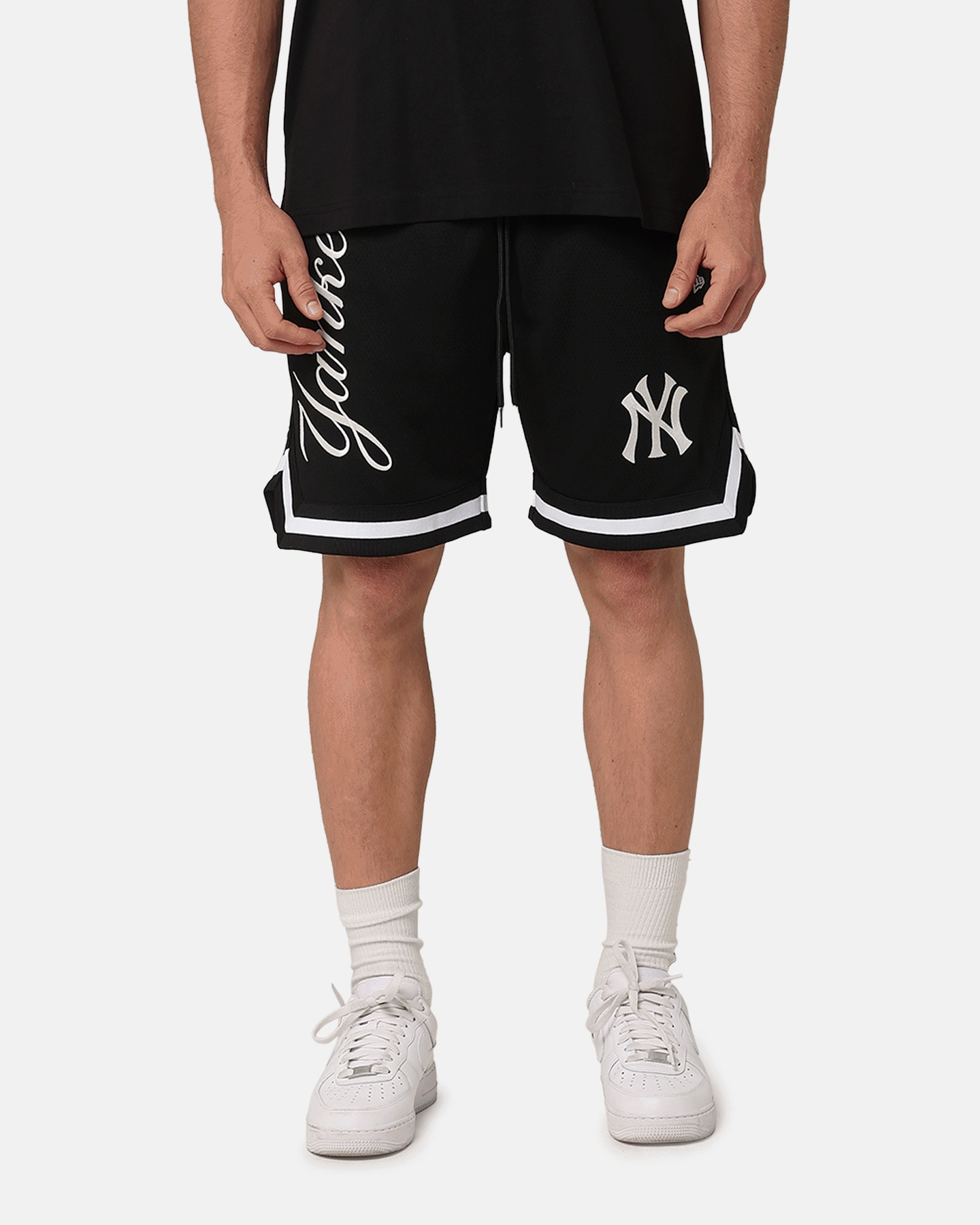 New Era New York Yankees Mesh Glow Shorts Black spandex blend