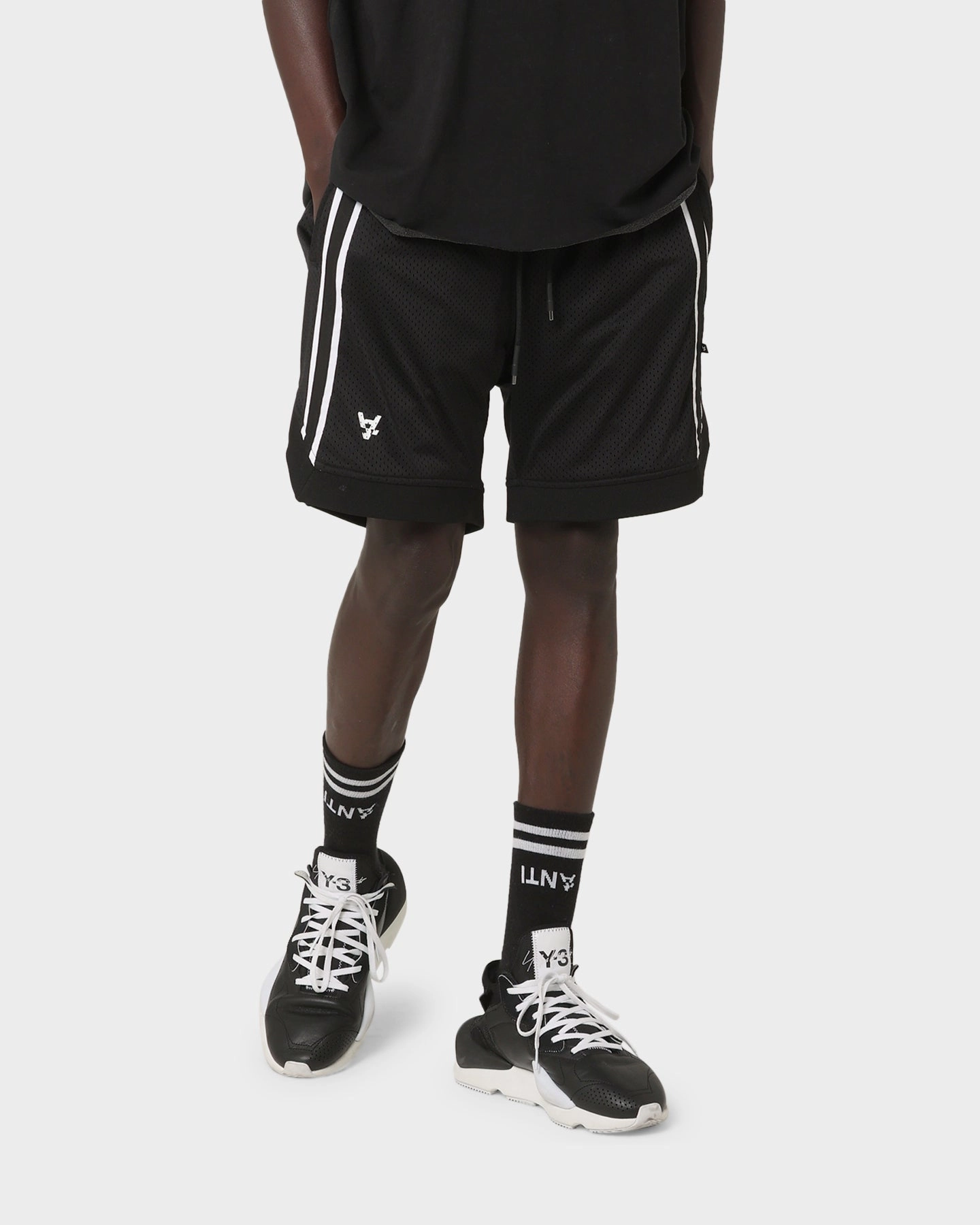 Low Bulk Construction Back pockets The Anti Order Anti Sport Basketball Shorts Black/White