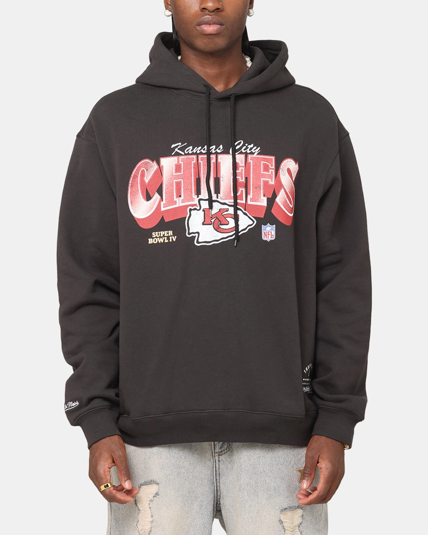 Button up pockets Seamless construction Mitchell & Ness Kansas City Chiefs Arch Hoodie Faded Black