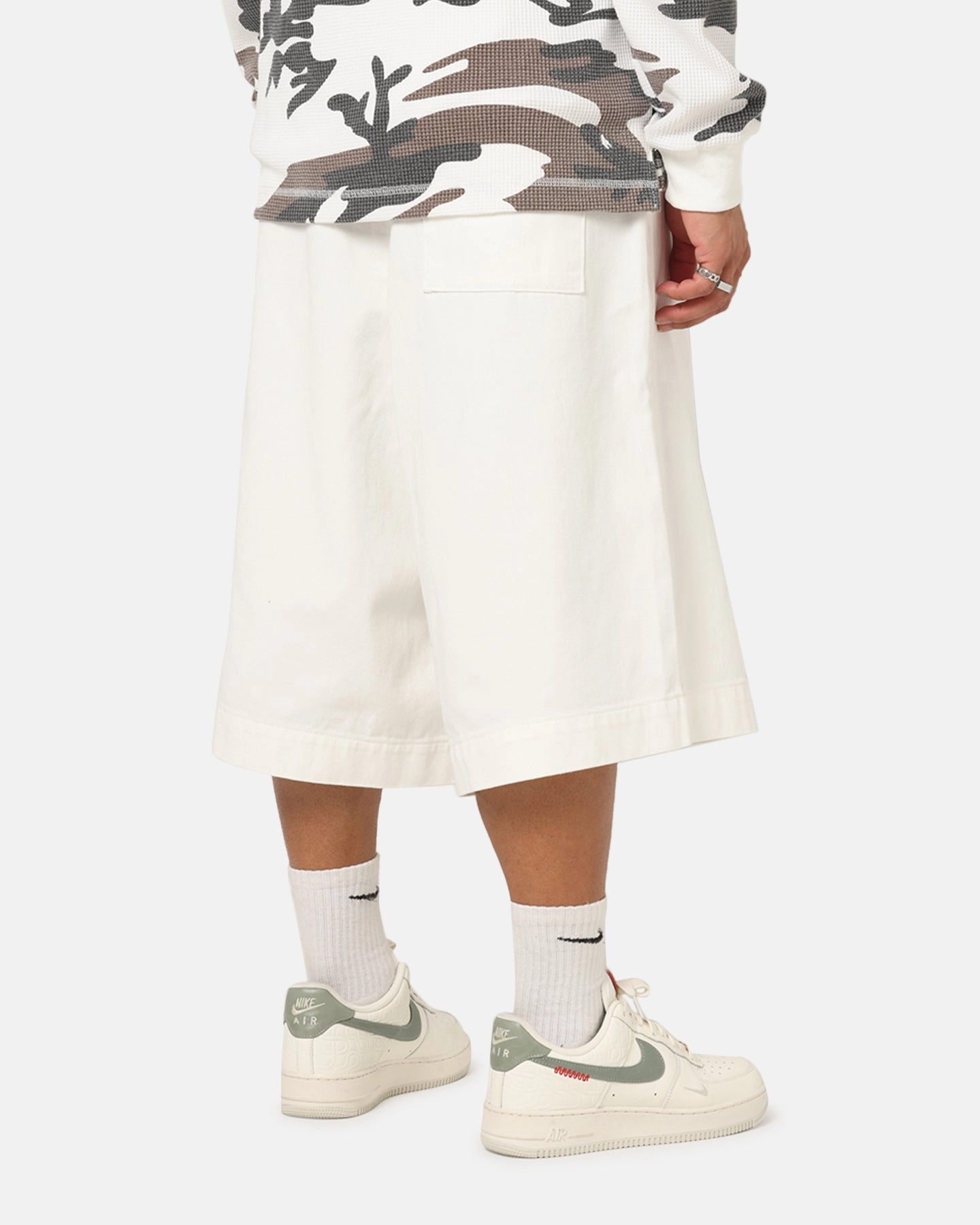 XXIII Wide Leg Denim Shorts Off White Flexible Knees