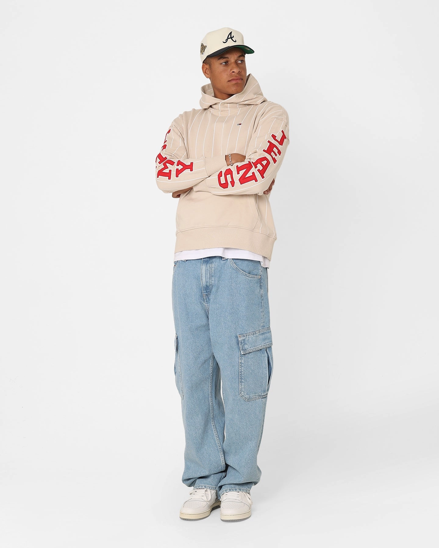 Tommy Jeans Relaxed Pinstripe Hoodie Classic Beige Art Exhibition Tie