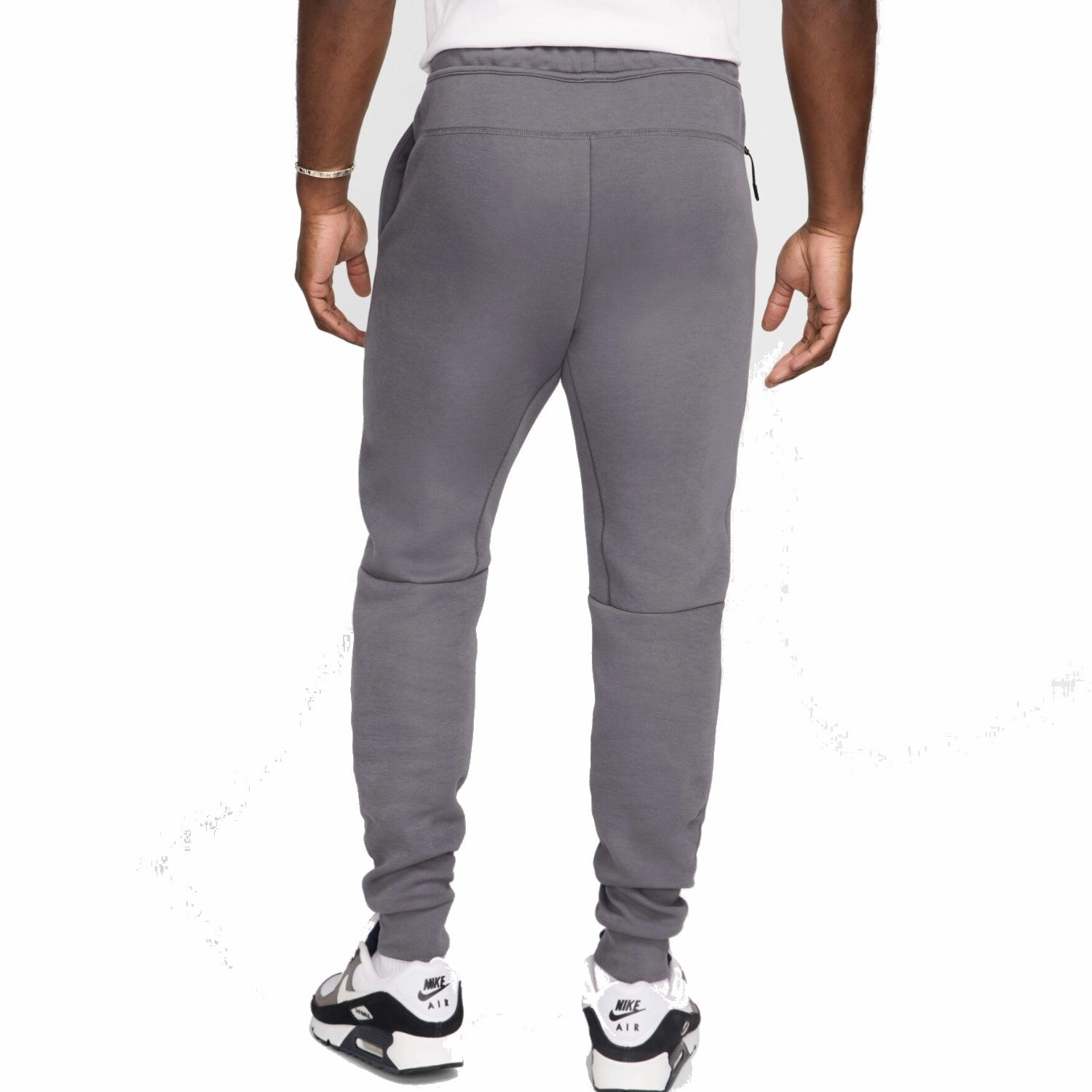 Tottenham Hotspur Tech Fleece presentation tracksuit 2024/25 - Nike ethnic accessory venue