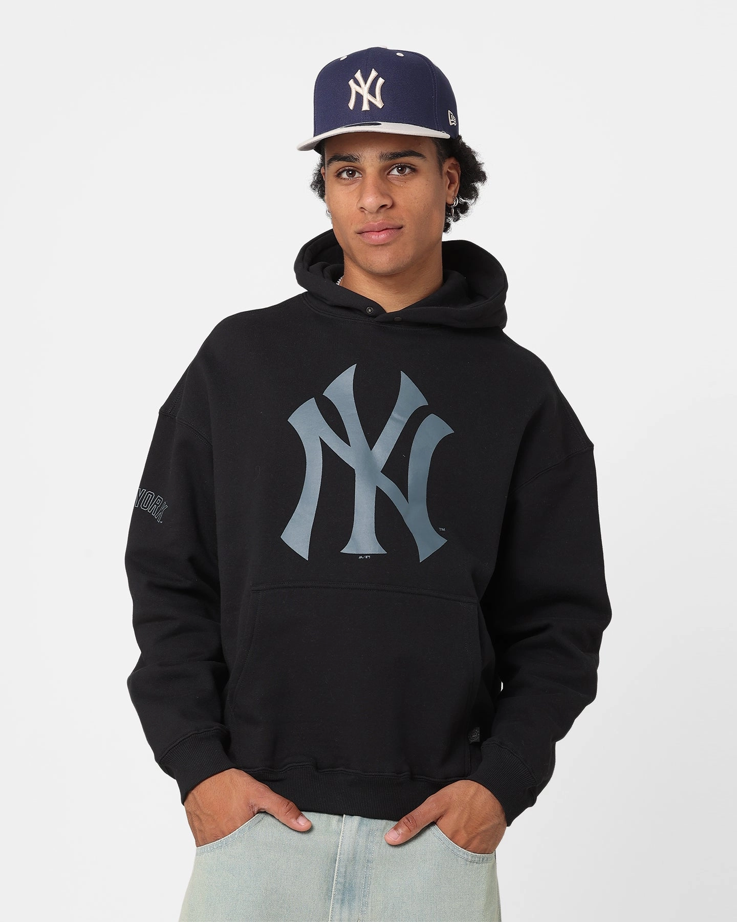 Majestic Athletic New York Yankees Tonal Stark Hoodie Faded Black Pilates