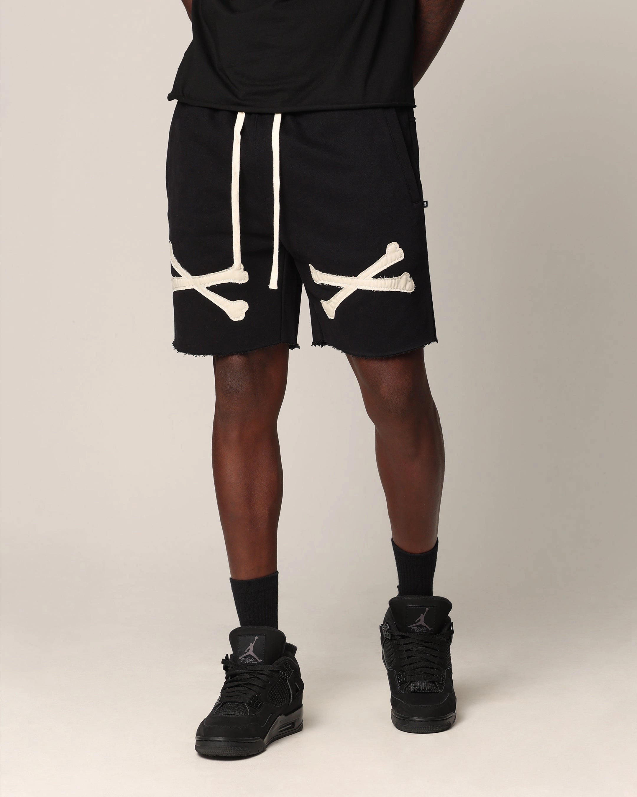 Saint Morta Bxnes Sweat Shorts Black soccer shorts Breathable Cut