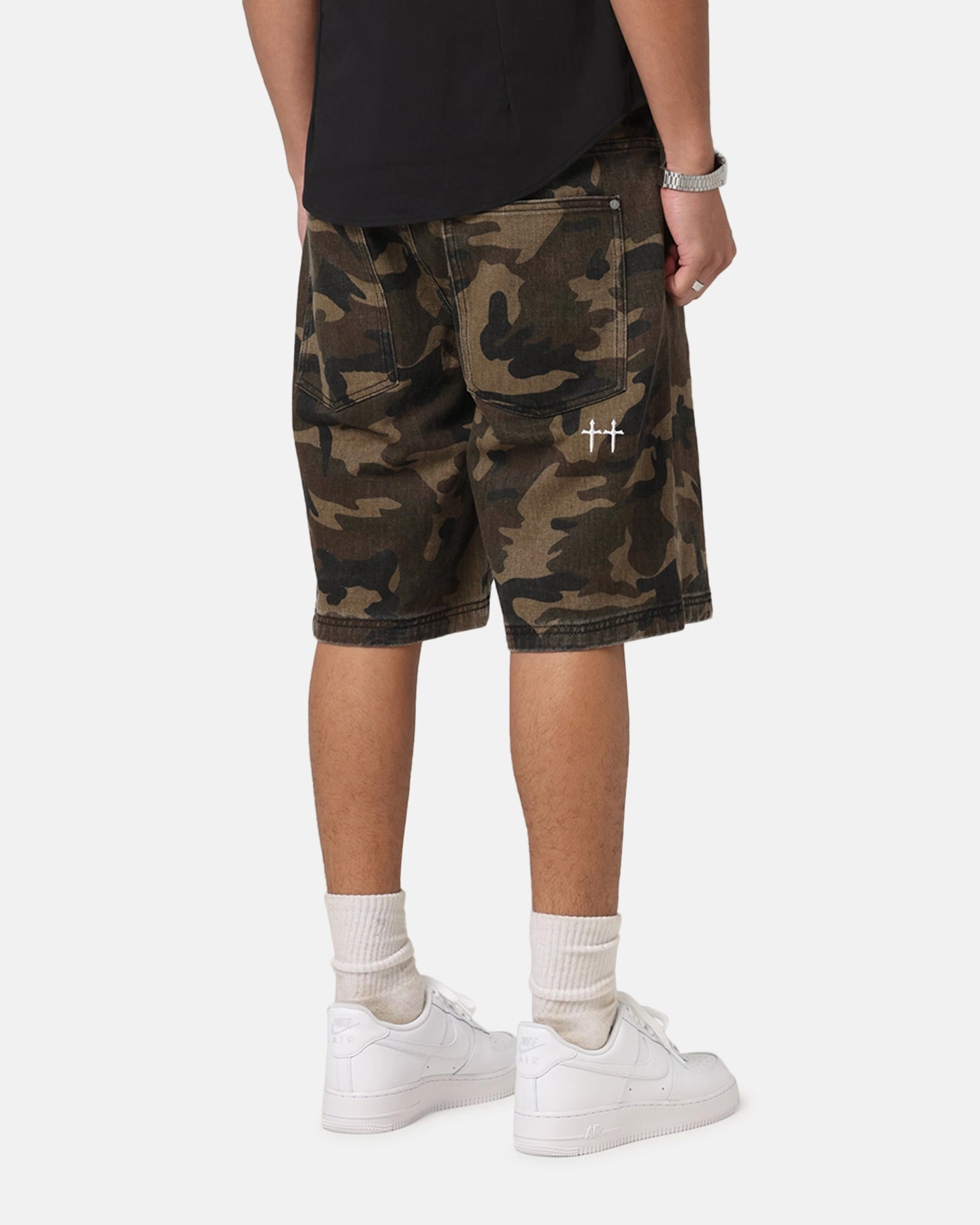 Relaxed Design Airy Touch Saint Morta Kingdomcome Baggy Shorts Woodland Camo