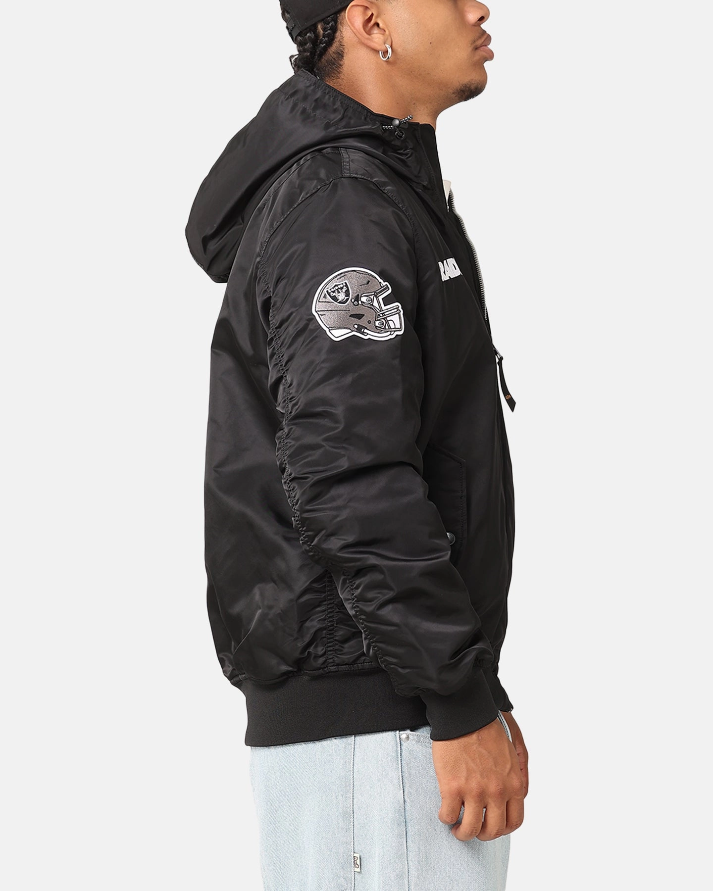 New Era Las Vegas Raiders Alpha Industries L-2B Hooded Bomber Jacket Black Sleeveless
