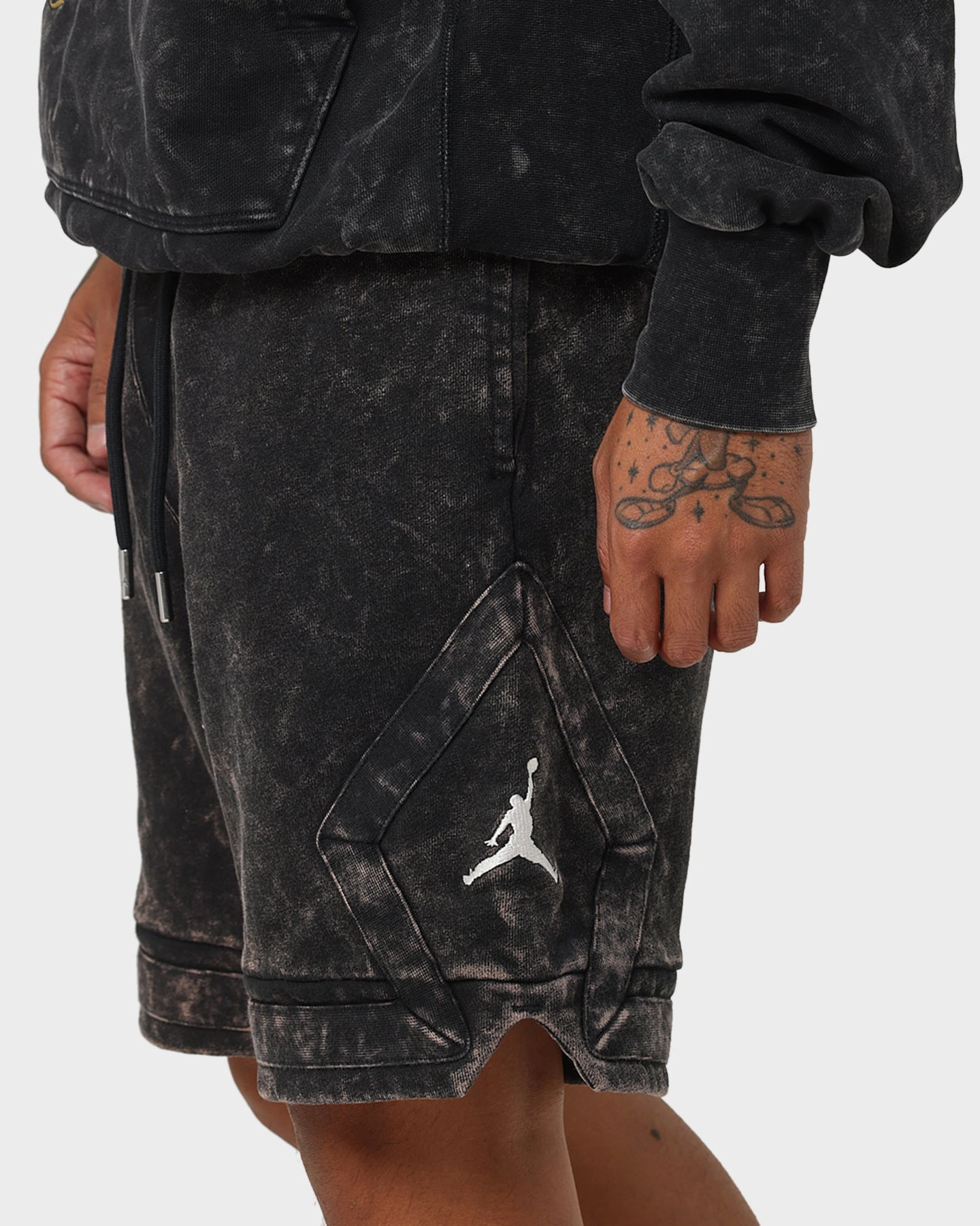 desert style Jordan Essential Statement Washed Fleece Shorts Black/Sail