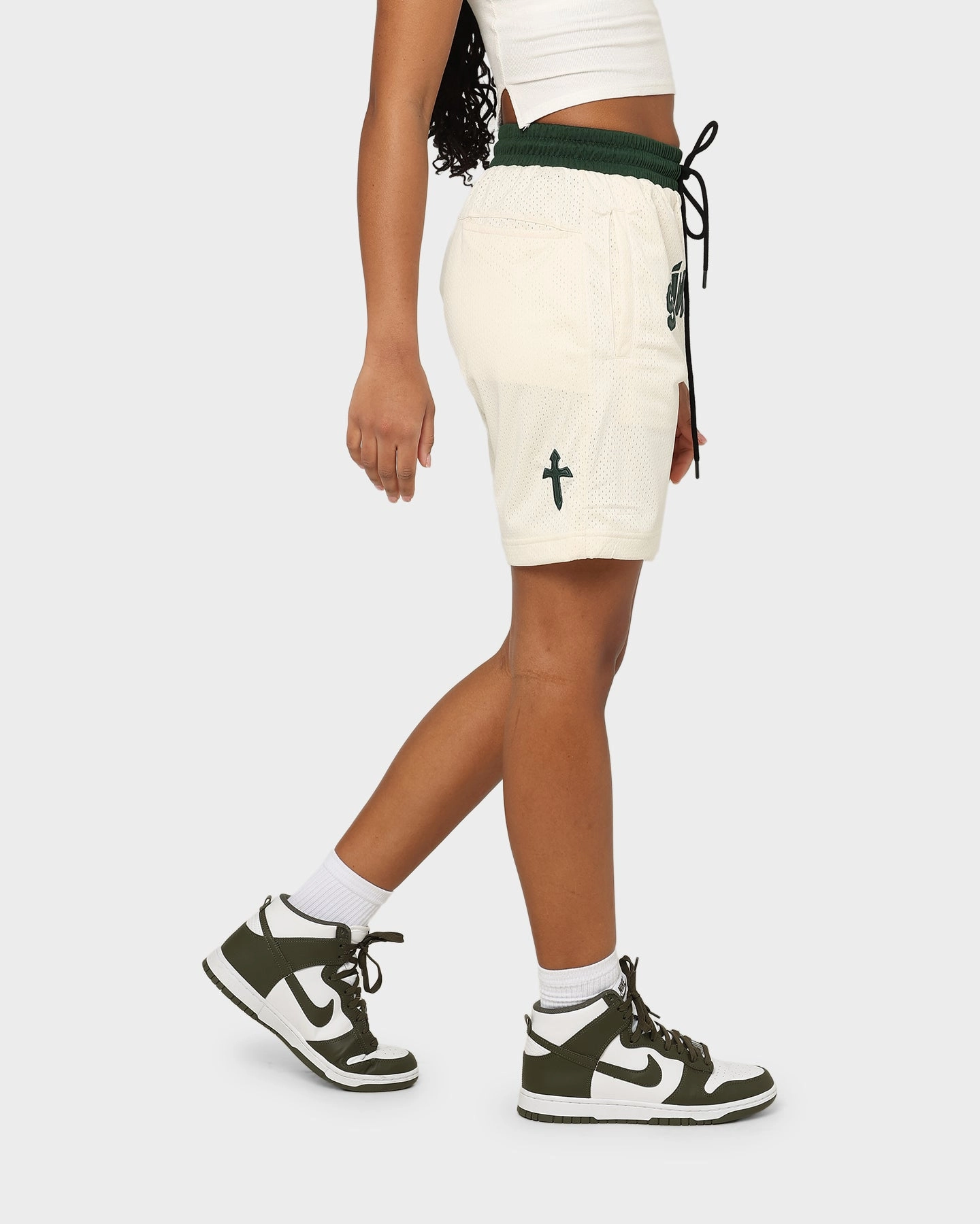 Saint Morta Kingdom Basketball Shorts Off White/Green skiing outfit Snowboarding Gear
