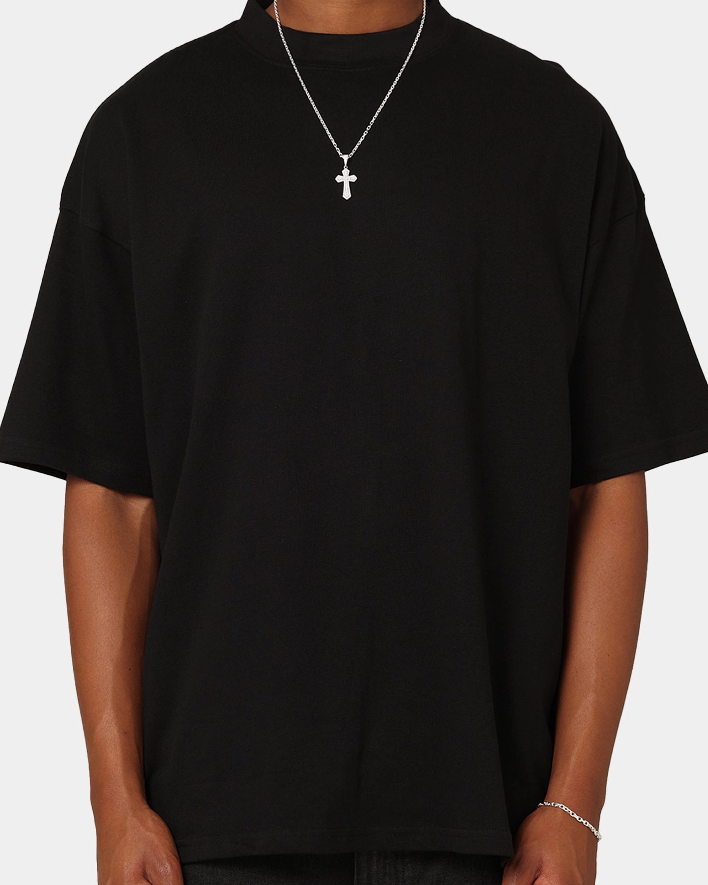 Culture Kings Oversized Blank T-Shirt Black Outdoor Style Trend Tagless Neckline