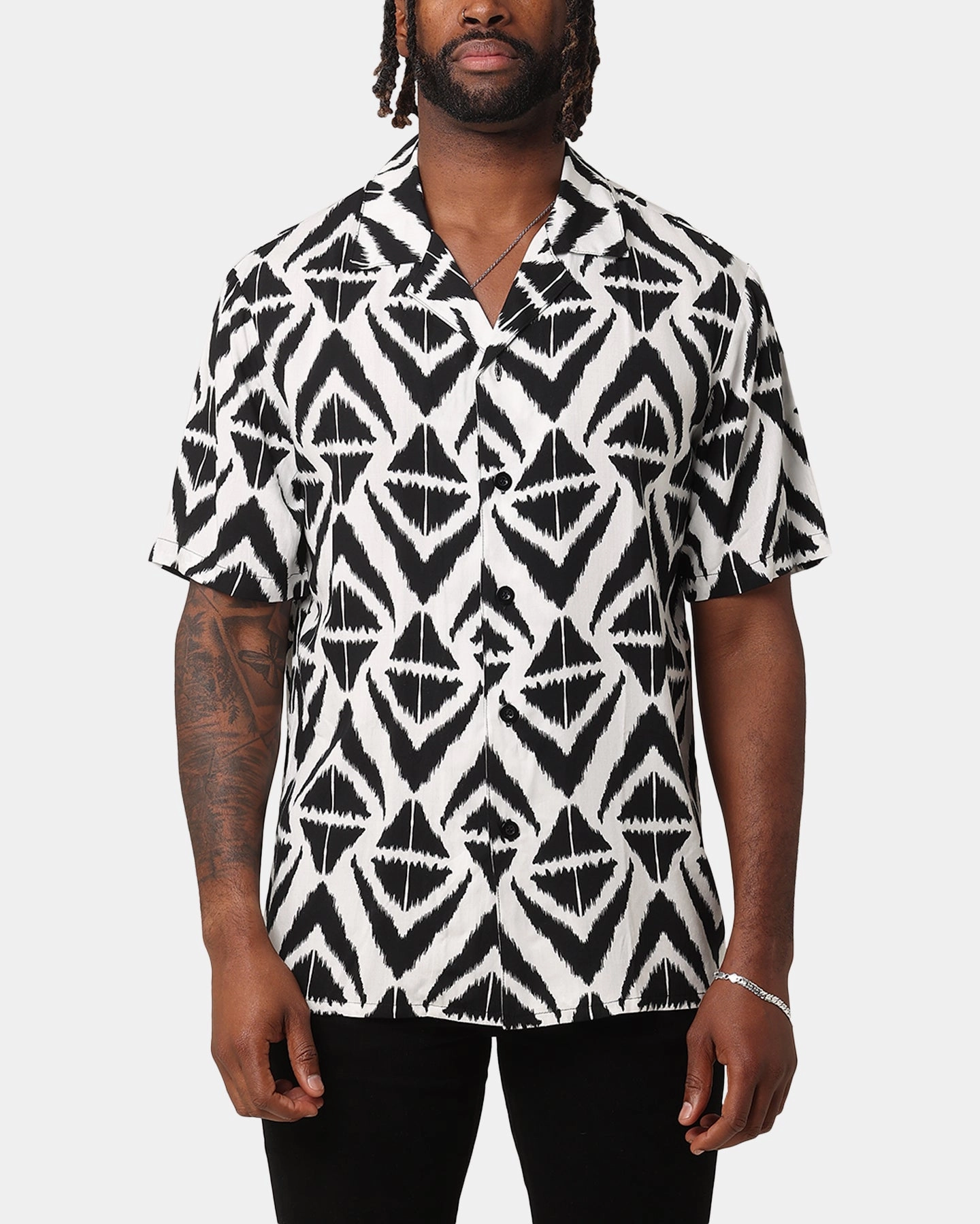 Earthy Palette XXIII Aztec Button Up Shirt Black/White