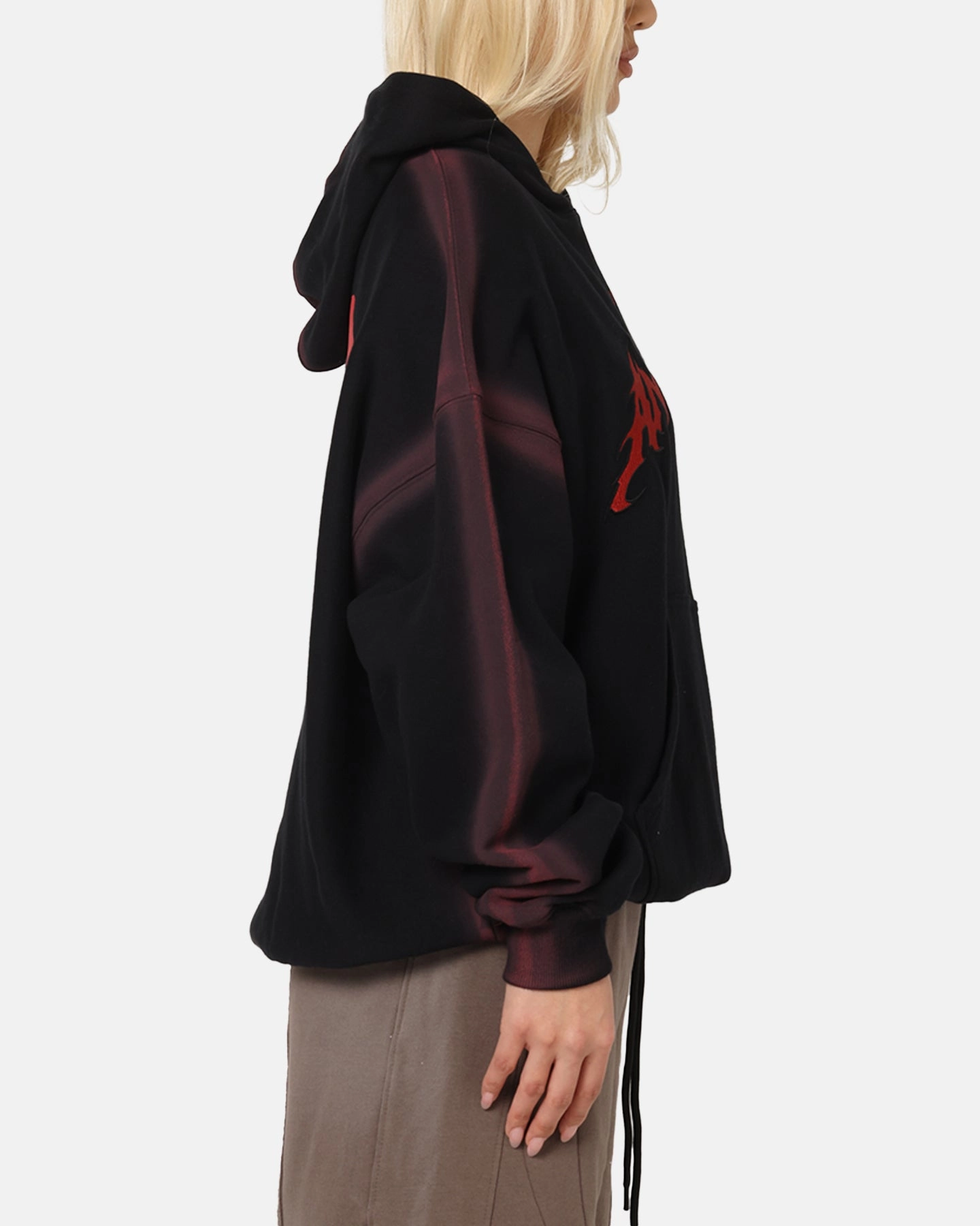 Travel Companion The Anti Order Mosh Boxy Hoodie Sunfade Black/Red