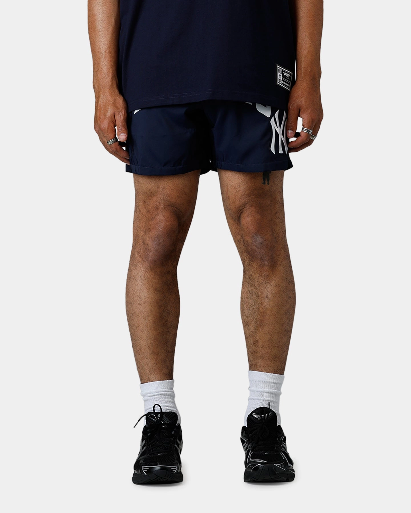 Pro Standard New York Yankees City Tour 2.0 Shorts Navy Striped Pattern