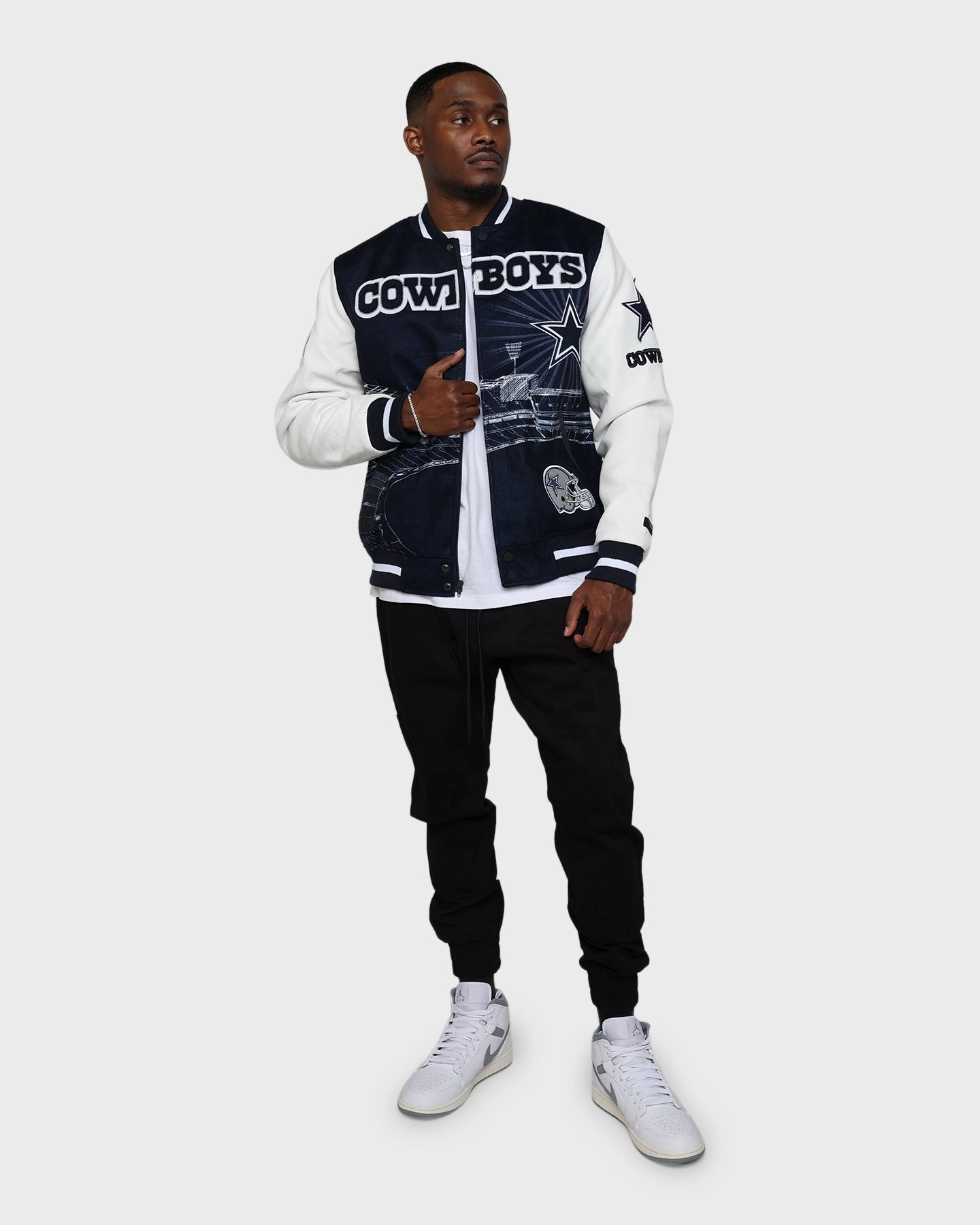 suitable for mountain hikes Core Look Pro Standard Dallas Cowboys Remix Jacket Navy