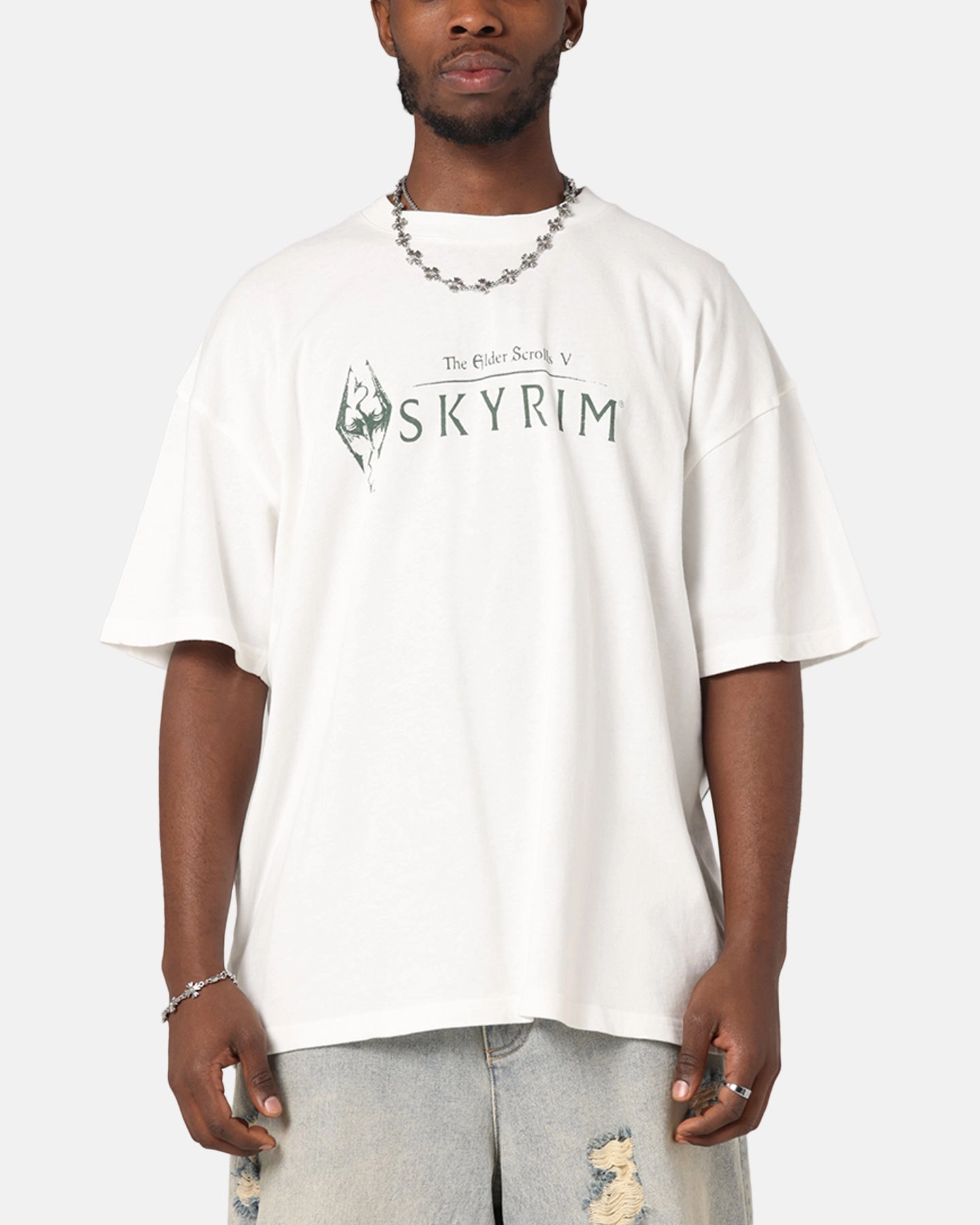 Simple Chic Street Trend 73 Studio X The Elder Scrolls V: Skyrim Vintage T-Shirt Off White