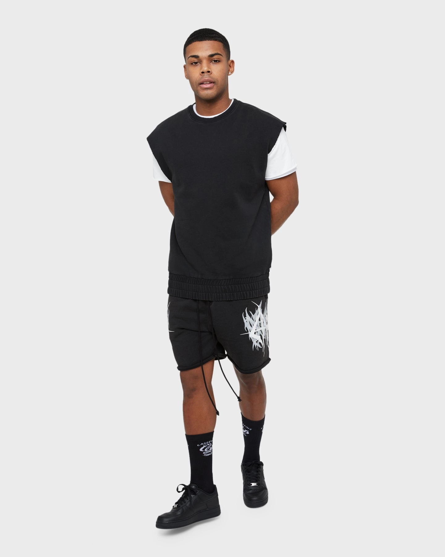 Carre Metalle Muscle Crewneck Black SeamlessSidePanels Layered Sleeve