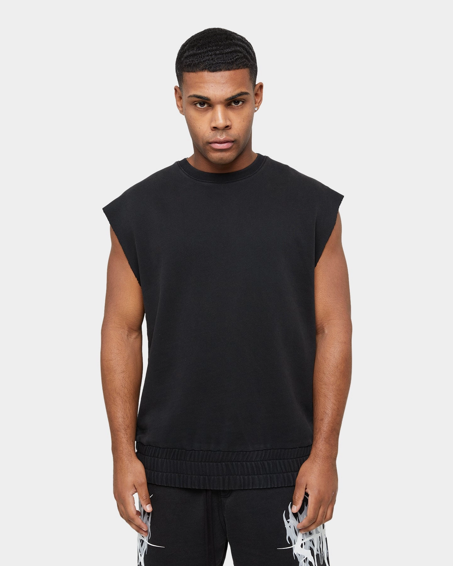 Street Style Trend Sleek Design Carre Metalle Muscle Crewneck Black