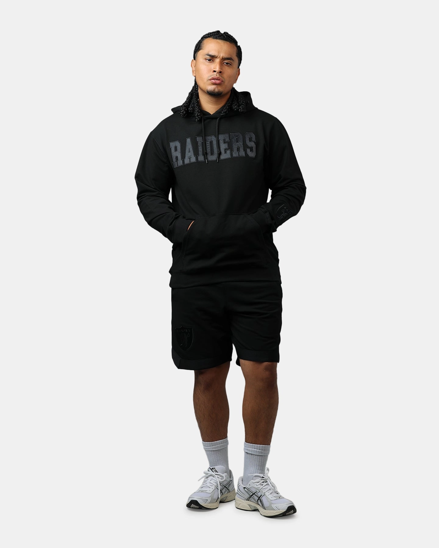 warm weather New Era Las Vegas Raiders Logo Select Shorts Black/Black
