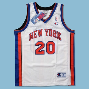 Odor Resistant Treatment Vintage Champion New York Knicks Jersey Medium