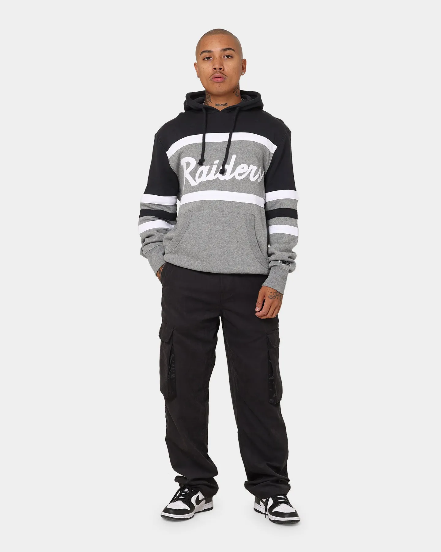 Mitchell & Ness Men's Raiders Head Coach Hoodie Black/Grey suitable for corporate events Budget - friendly