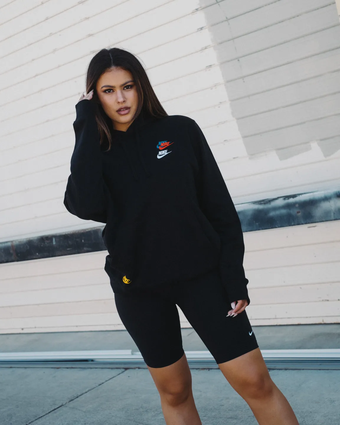 Nike Nike Sportswear Essentials  Pullover Hoodie Black/Black Plain suitable for spring activities