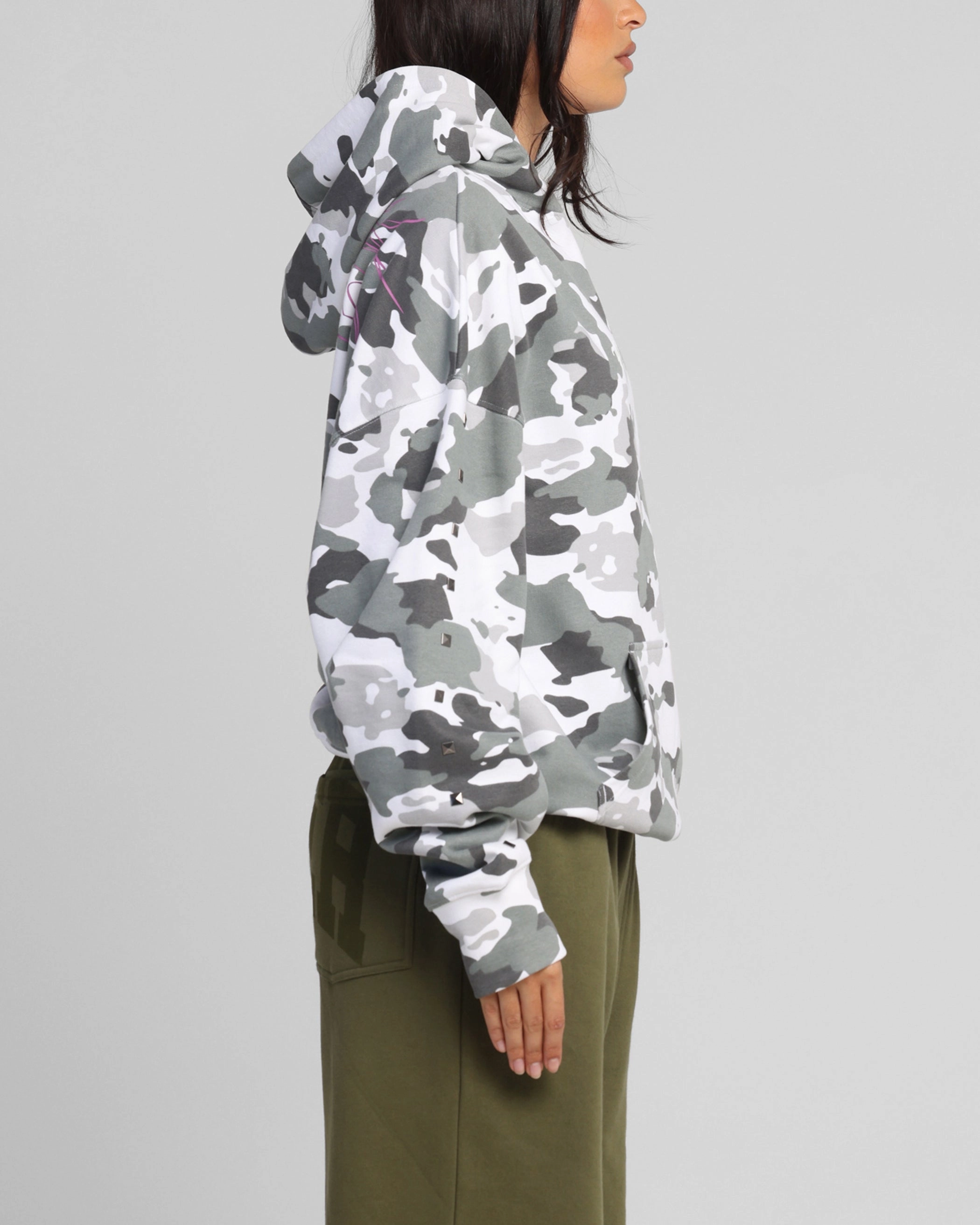 Loiter Draco Hoodie Snow Camo concert outfit
